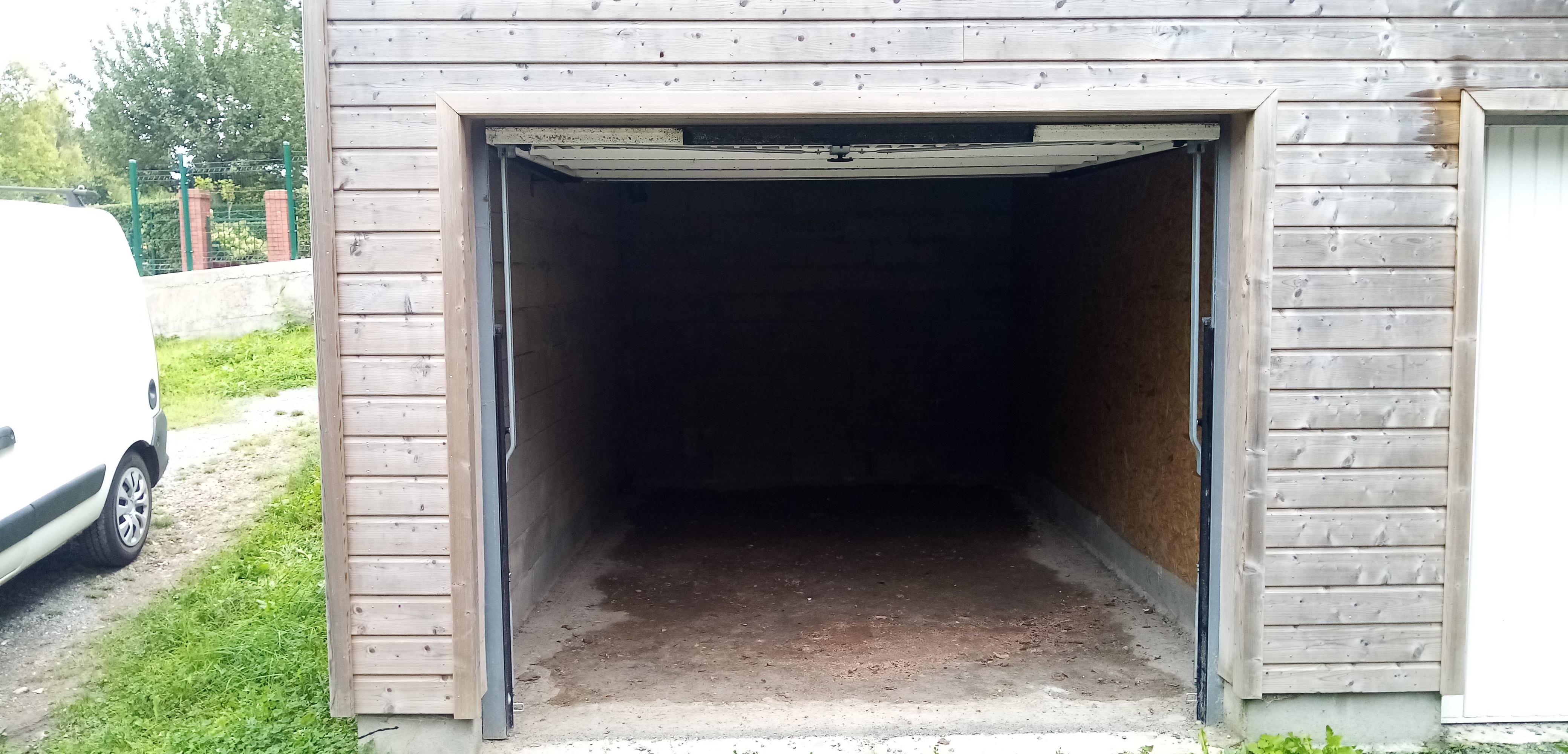 Location de garage 14 m² à Barentin