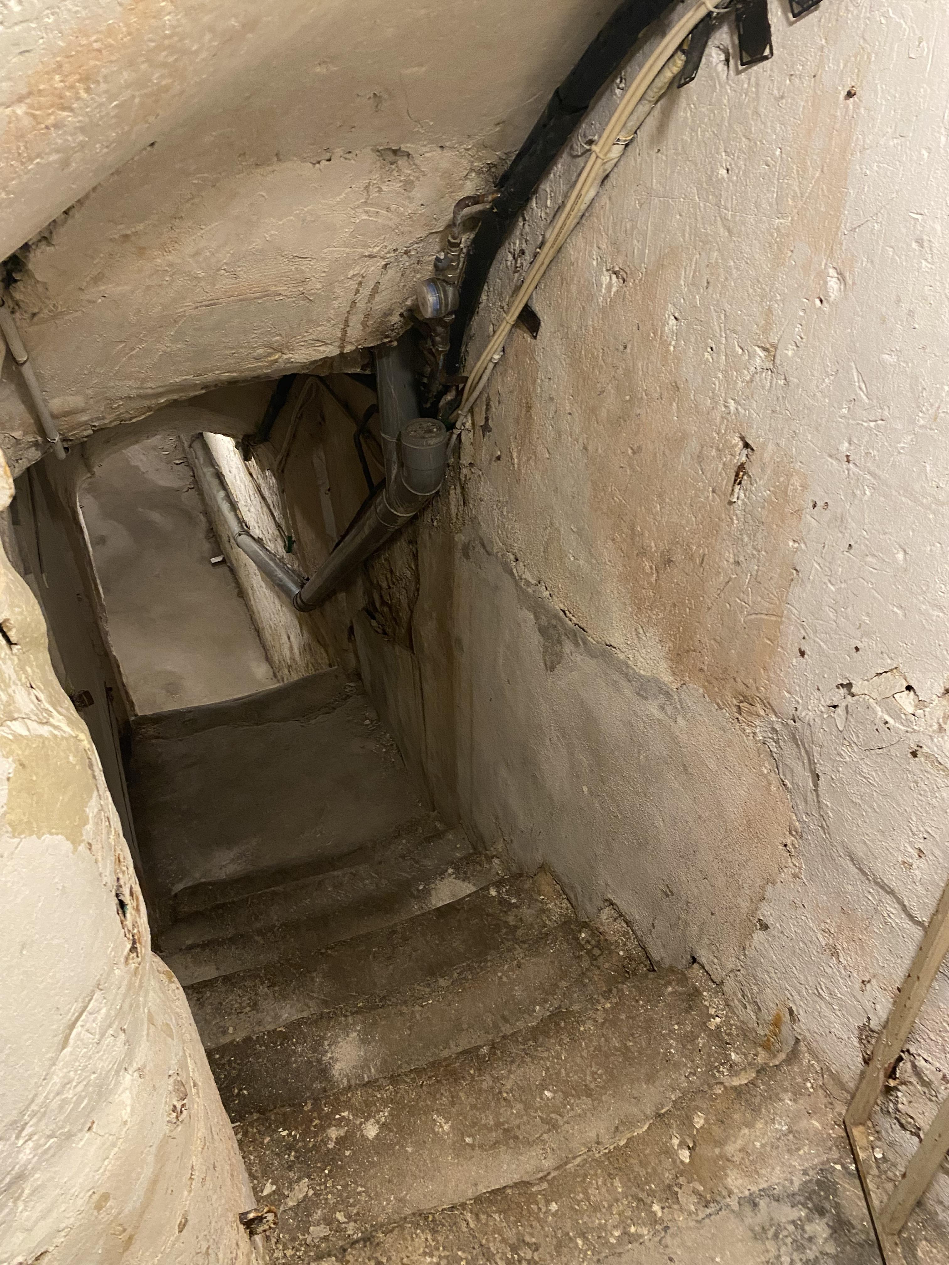 cave à louer au coeur du 6ème arrondissement