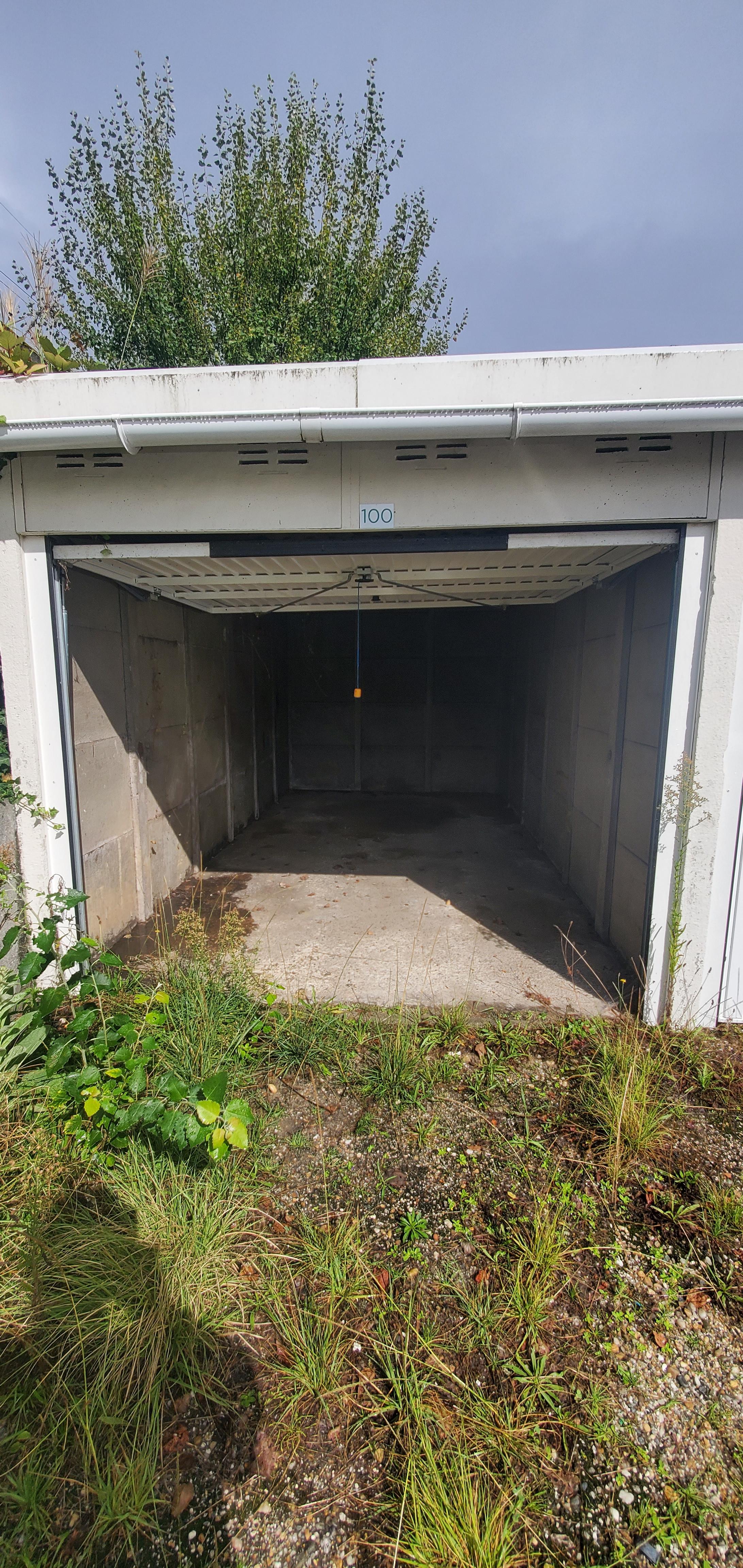 Location garage 13 m² à Pessac