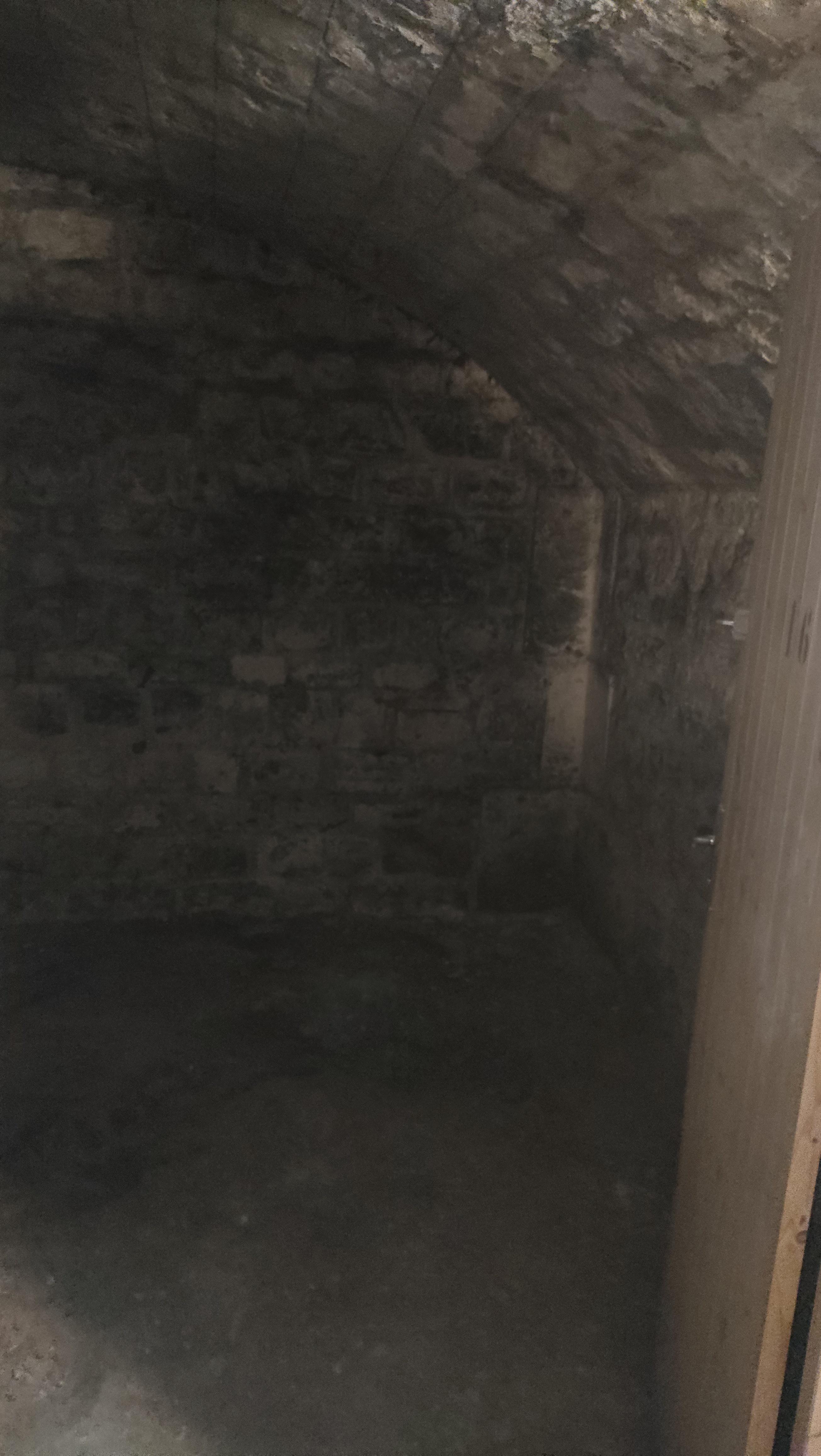 Cave 7m2