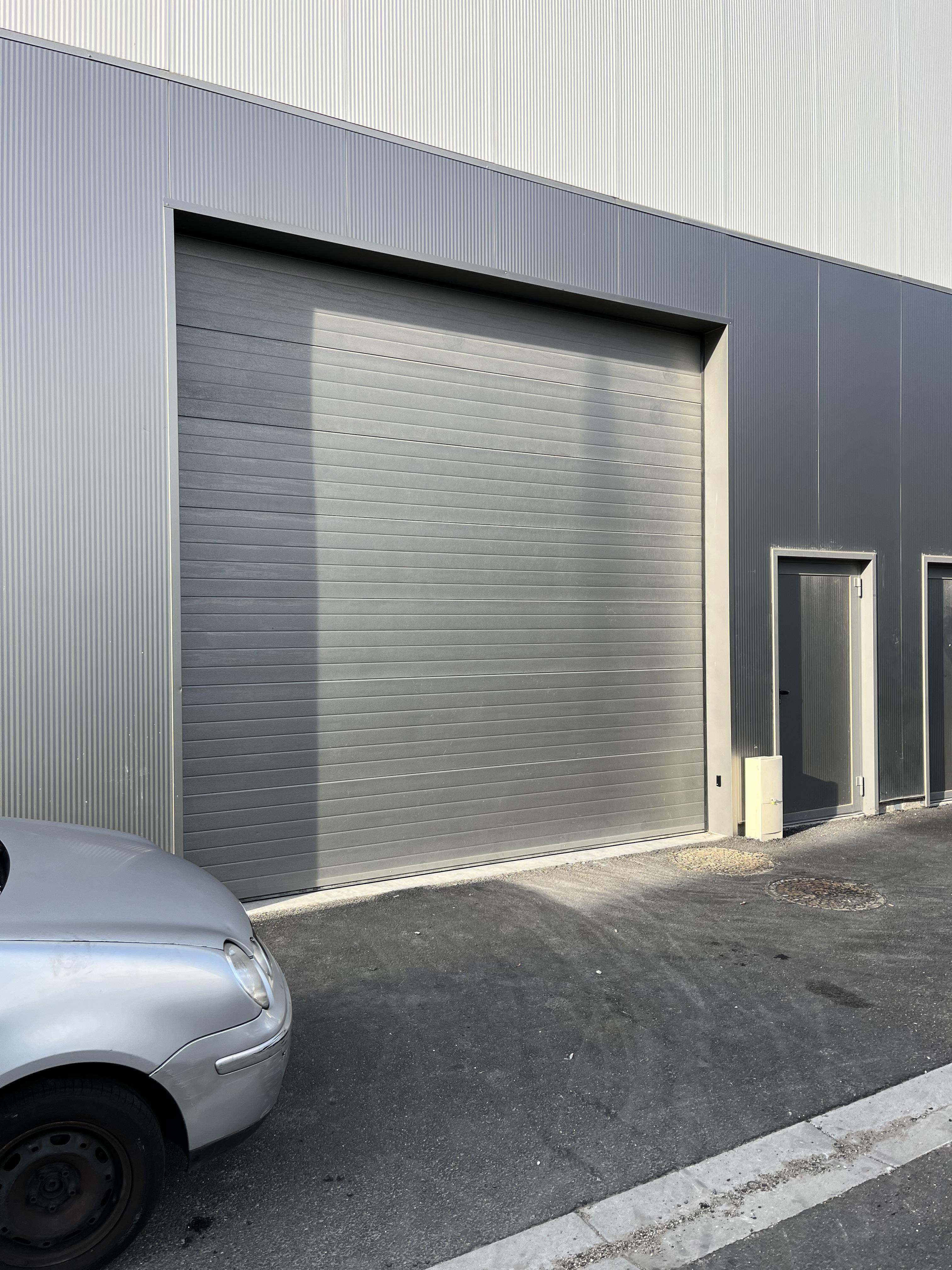 entrepot sécurisé pour stockage et livraisons