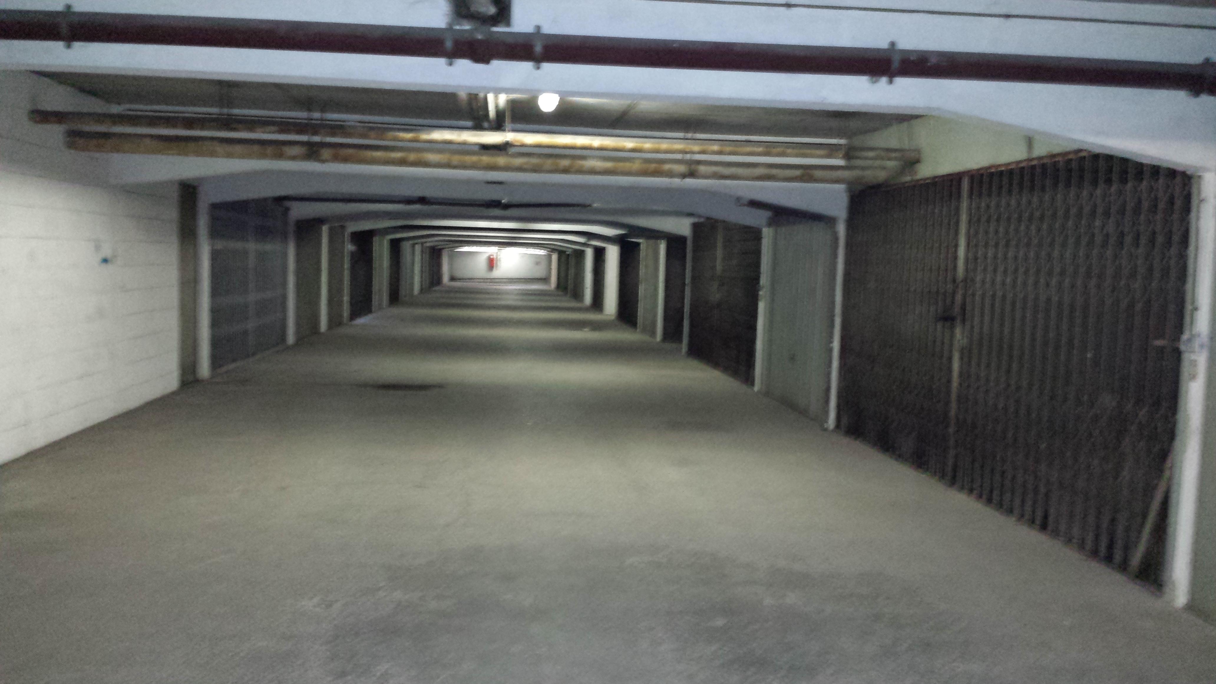 Garage en sous sol accès par Bip Reims 51100 12 m²