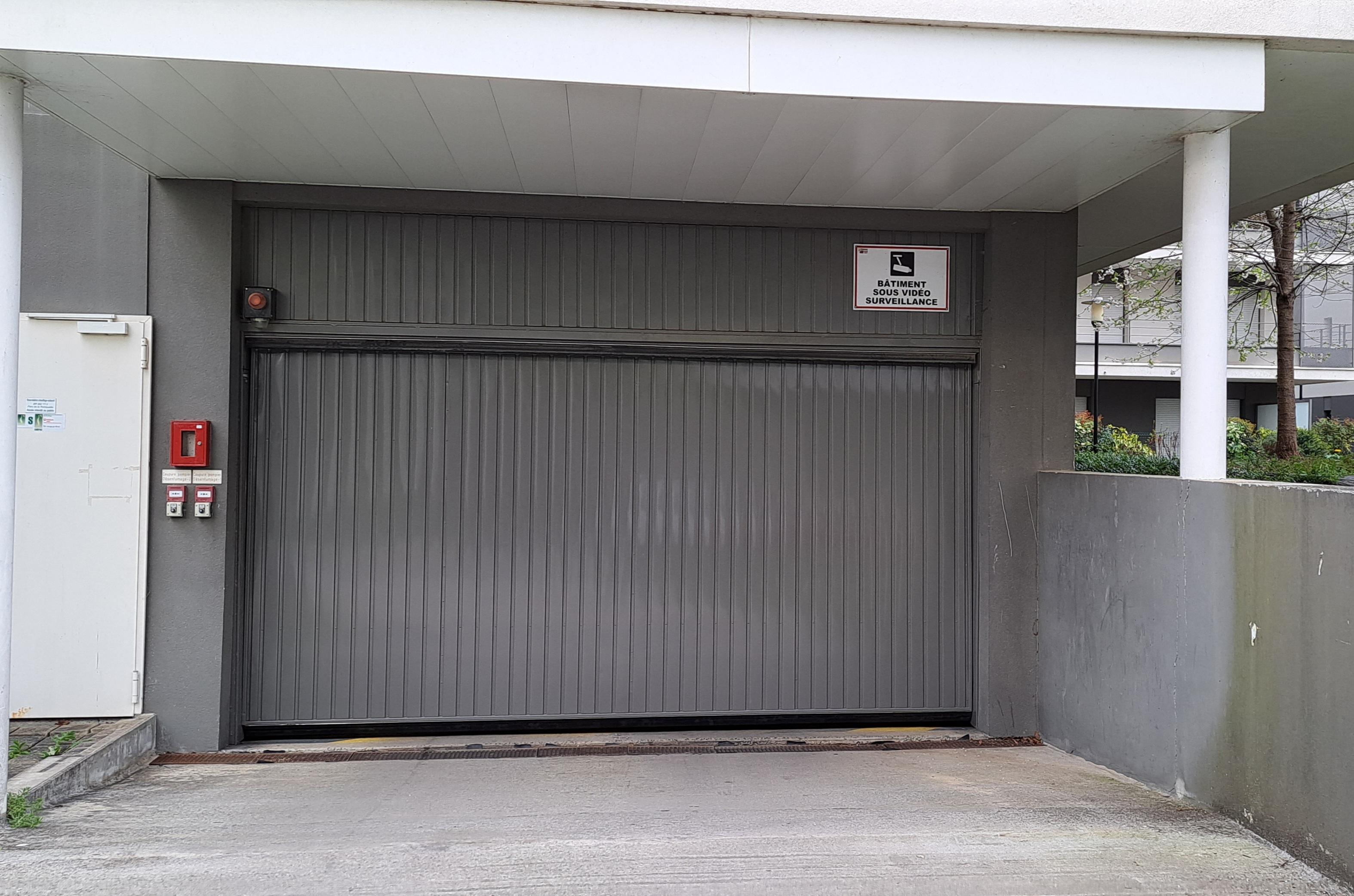 Garage fermé sécurisé - Rennes Beauregard