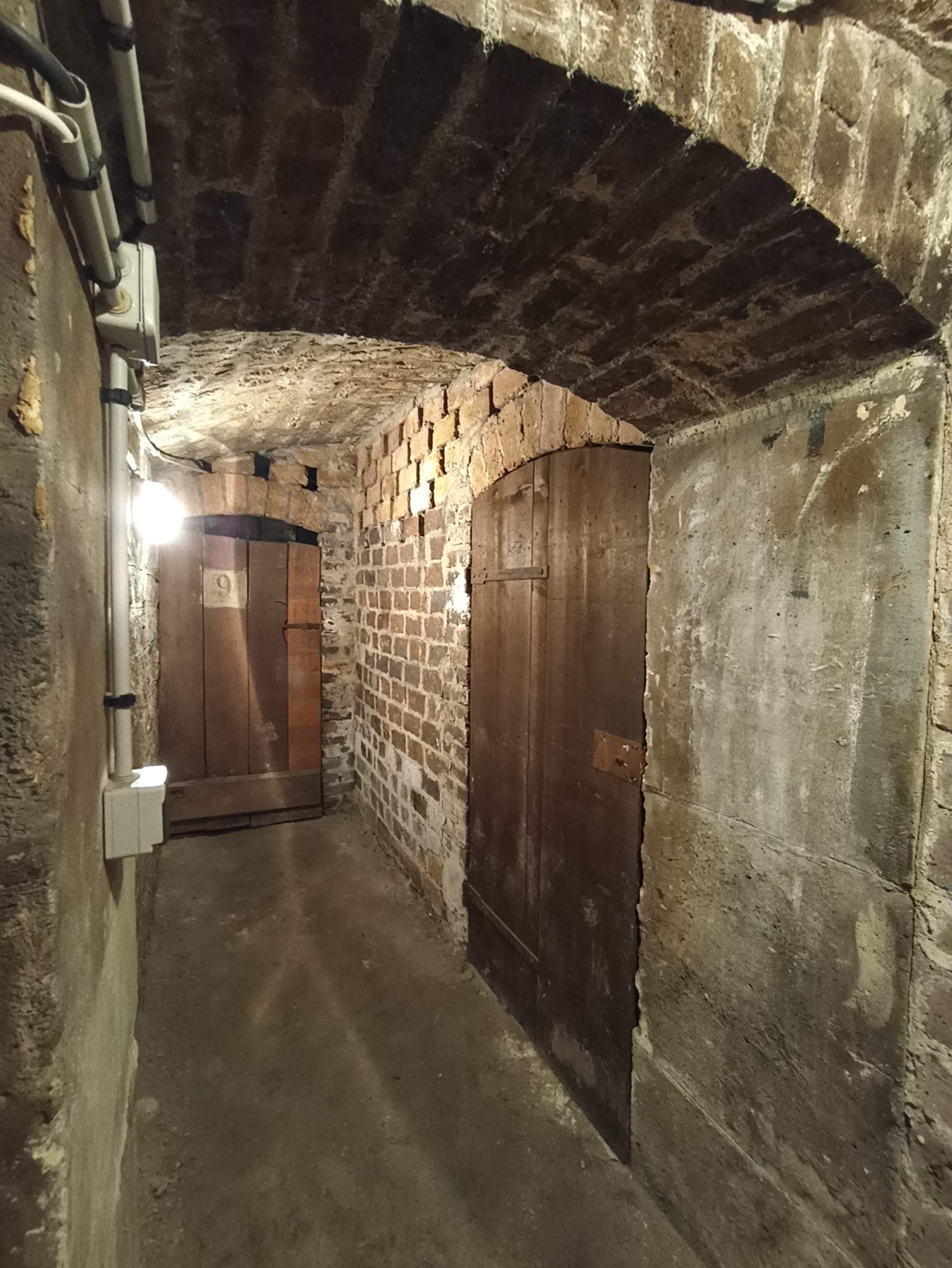 Cave 5m² sécurisé