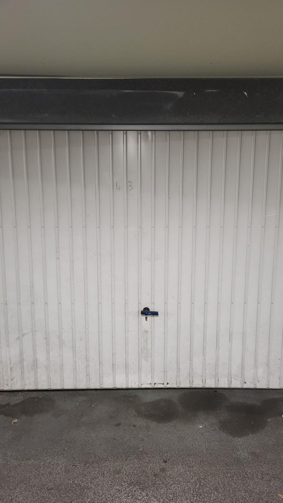 Garage fermé - Cité de la Viottes