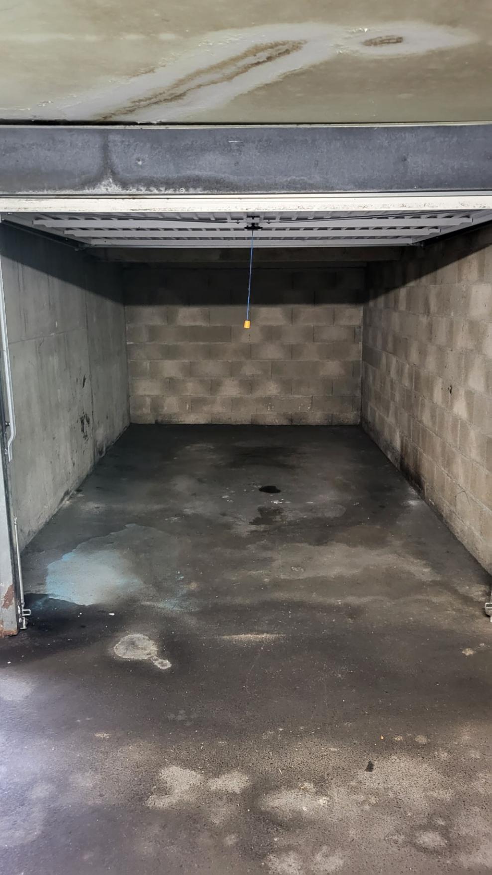 Box à louer - Cité de la Viottes