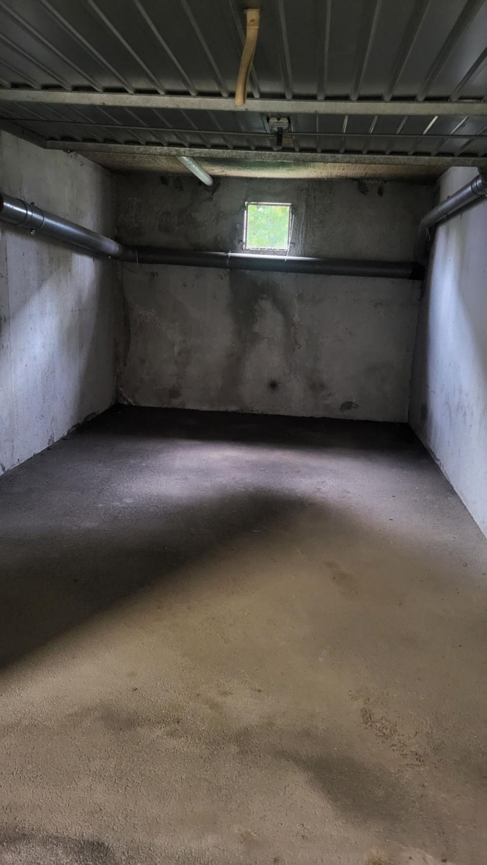 Garage / Stationnement / Cité de la Viottes