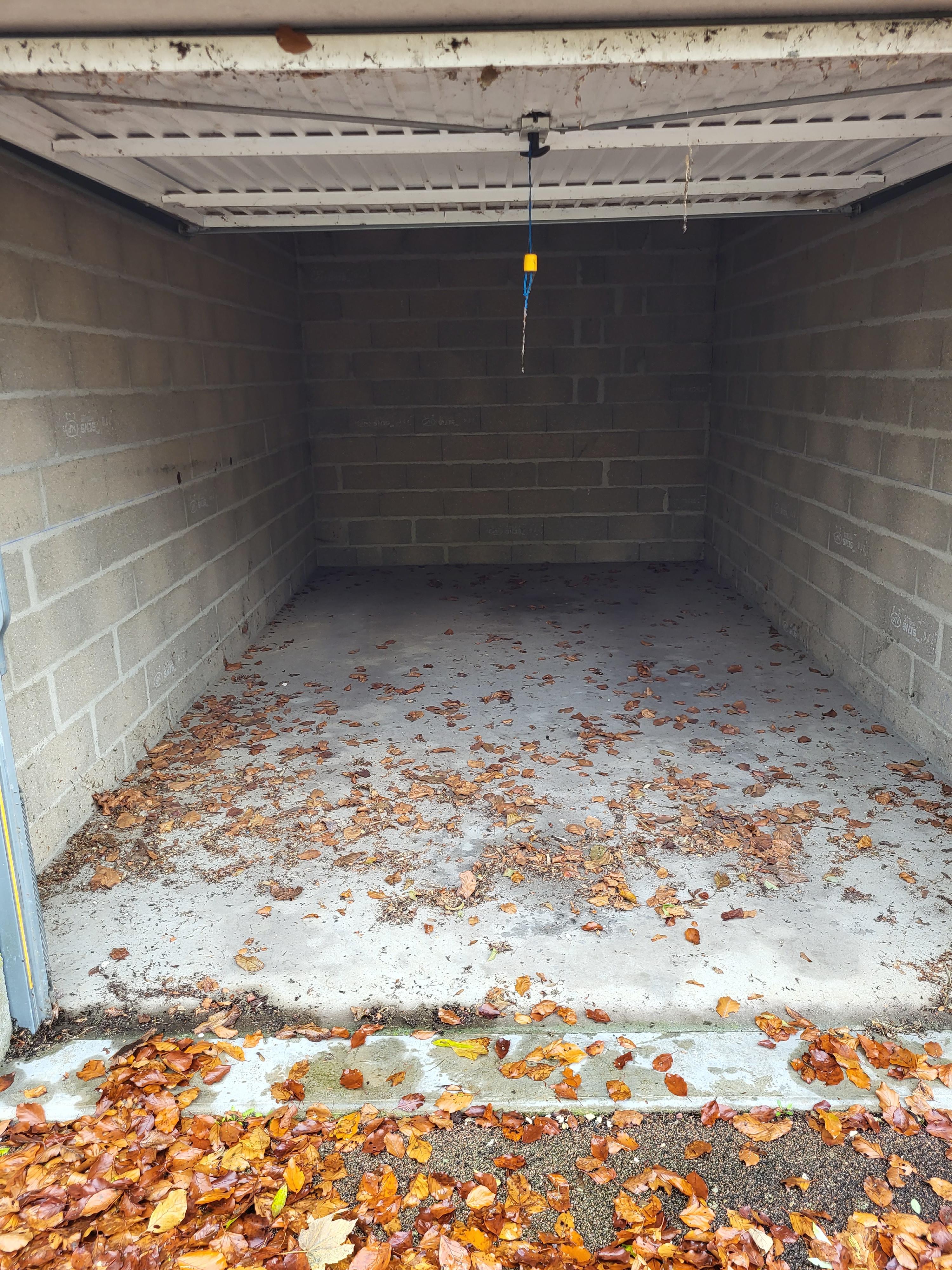 Garage à louer