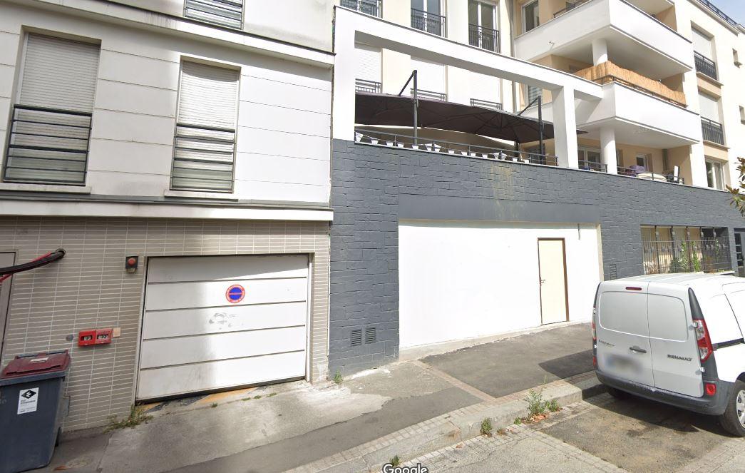 Box de stockage ou stationnement bagnolet centre
