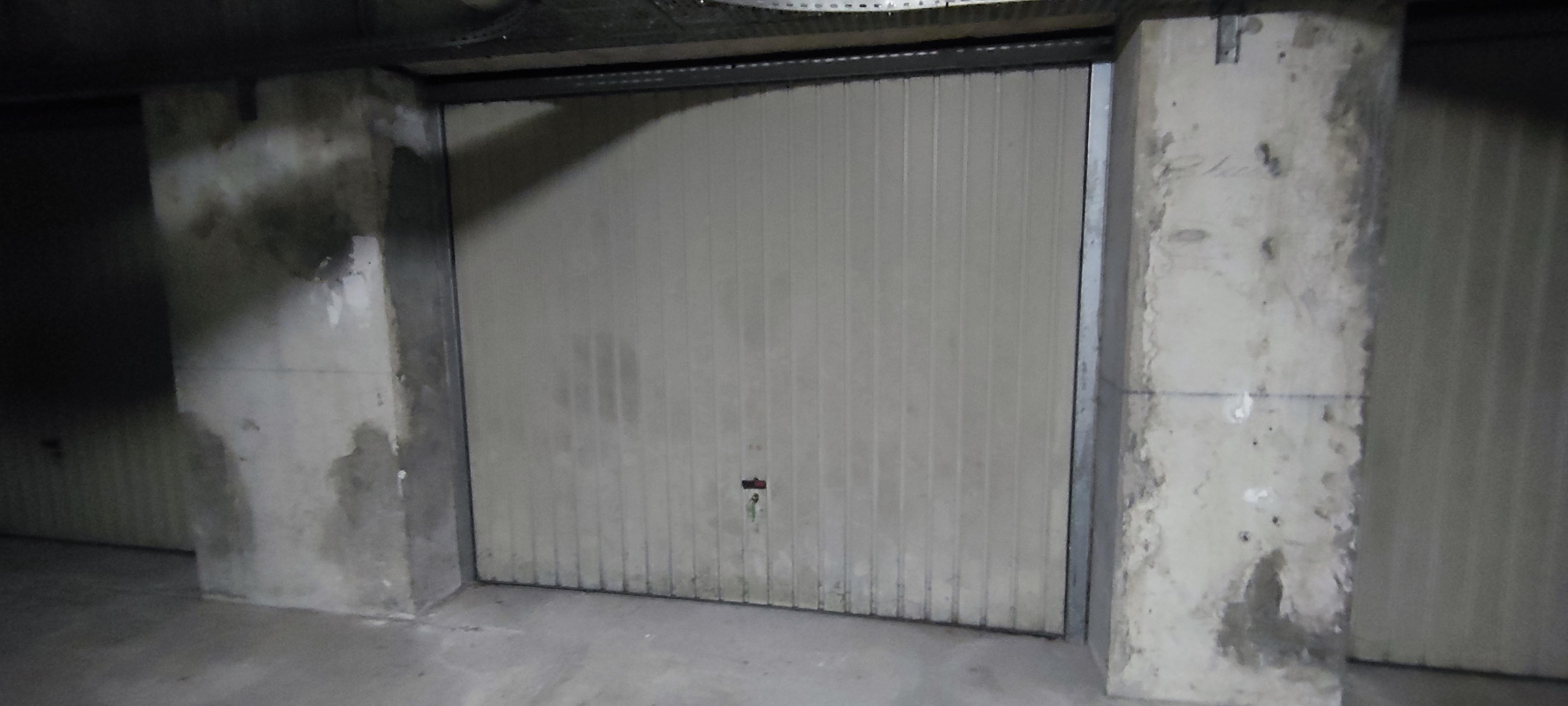 Garage 17 m2 à louer