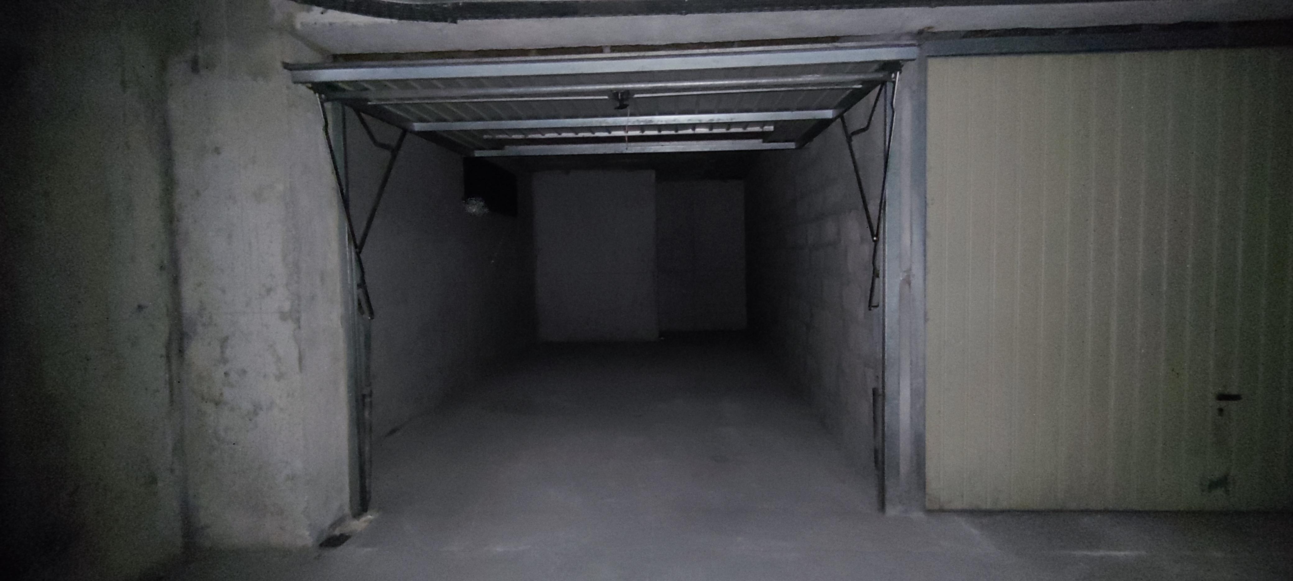 Garage de 17 m² à louer