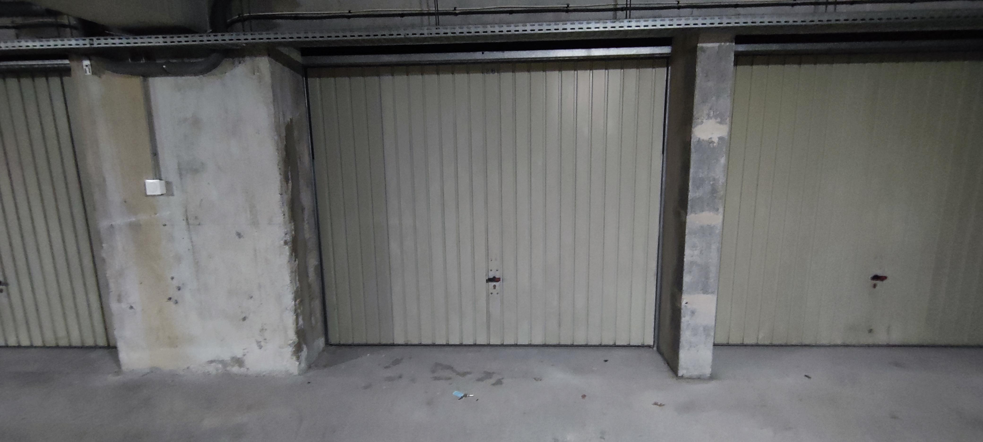 Garage de 16 m² à louer