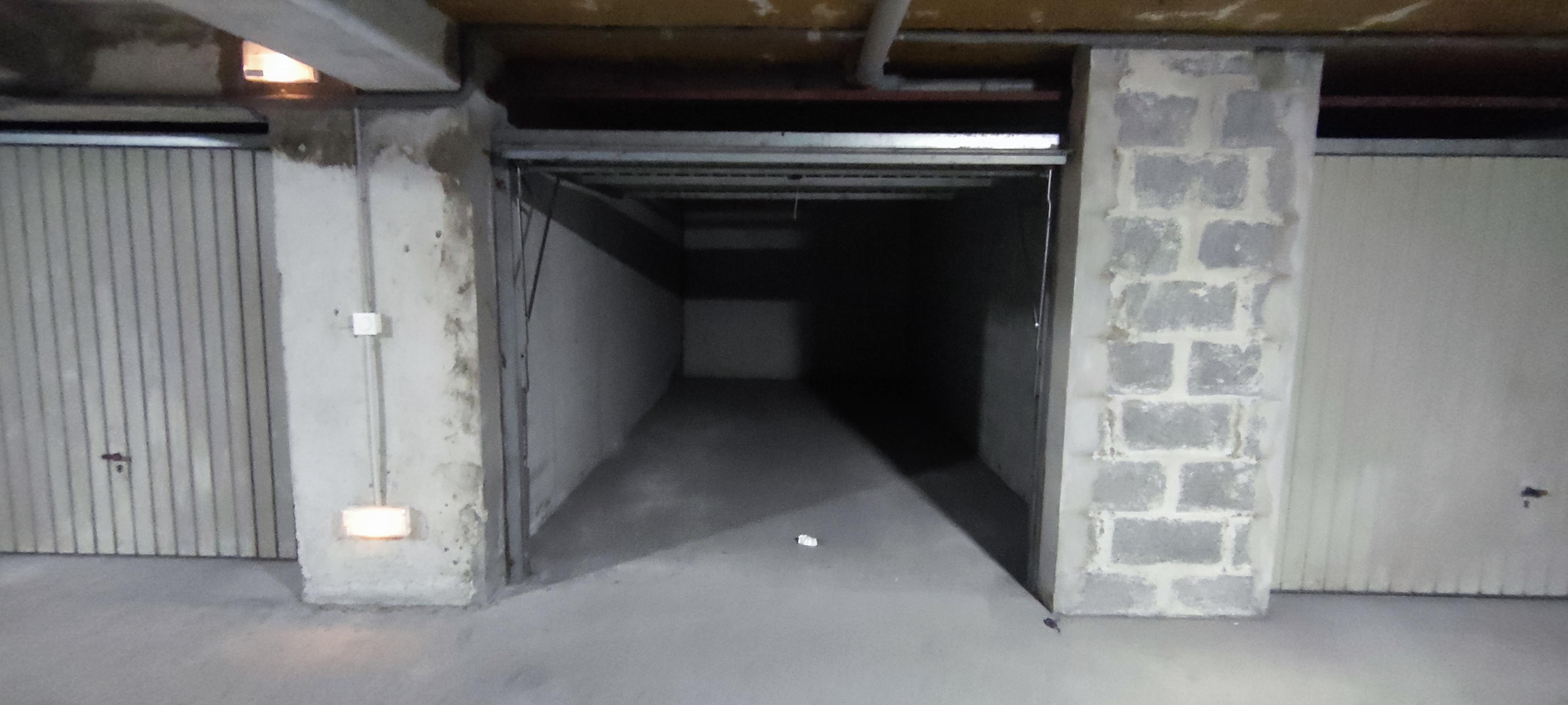 Garage de 17 m² à louer