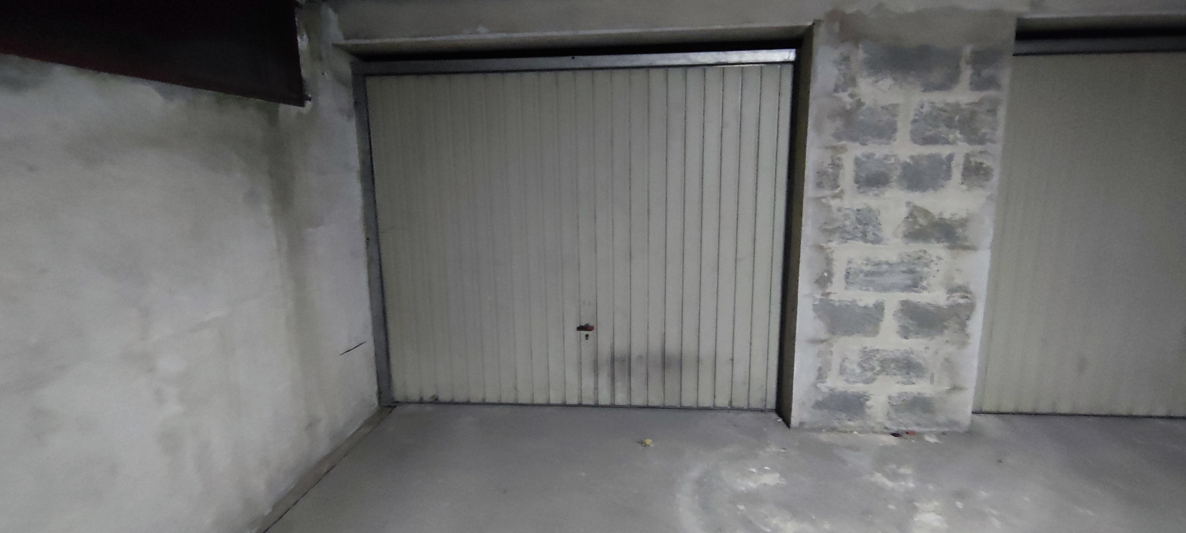 Garage de 14 m² à louer