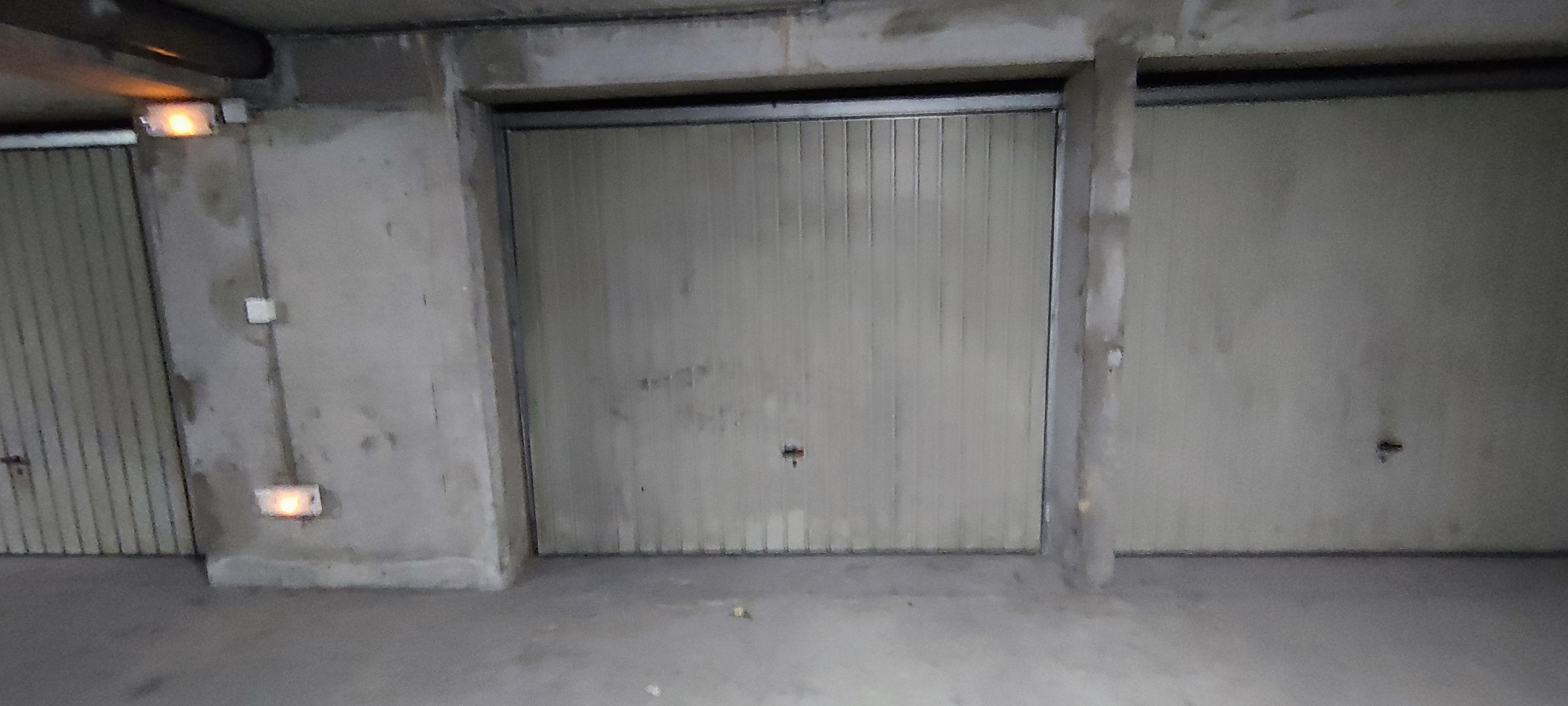 Garage de 14 m² à louer