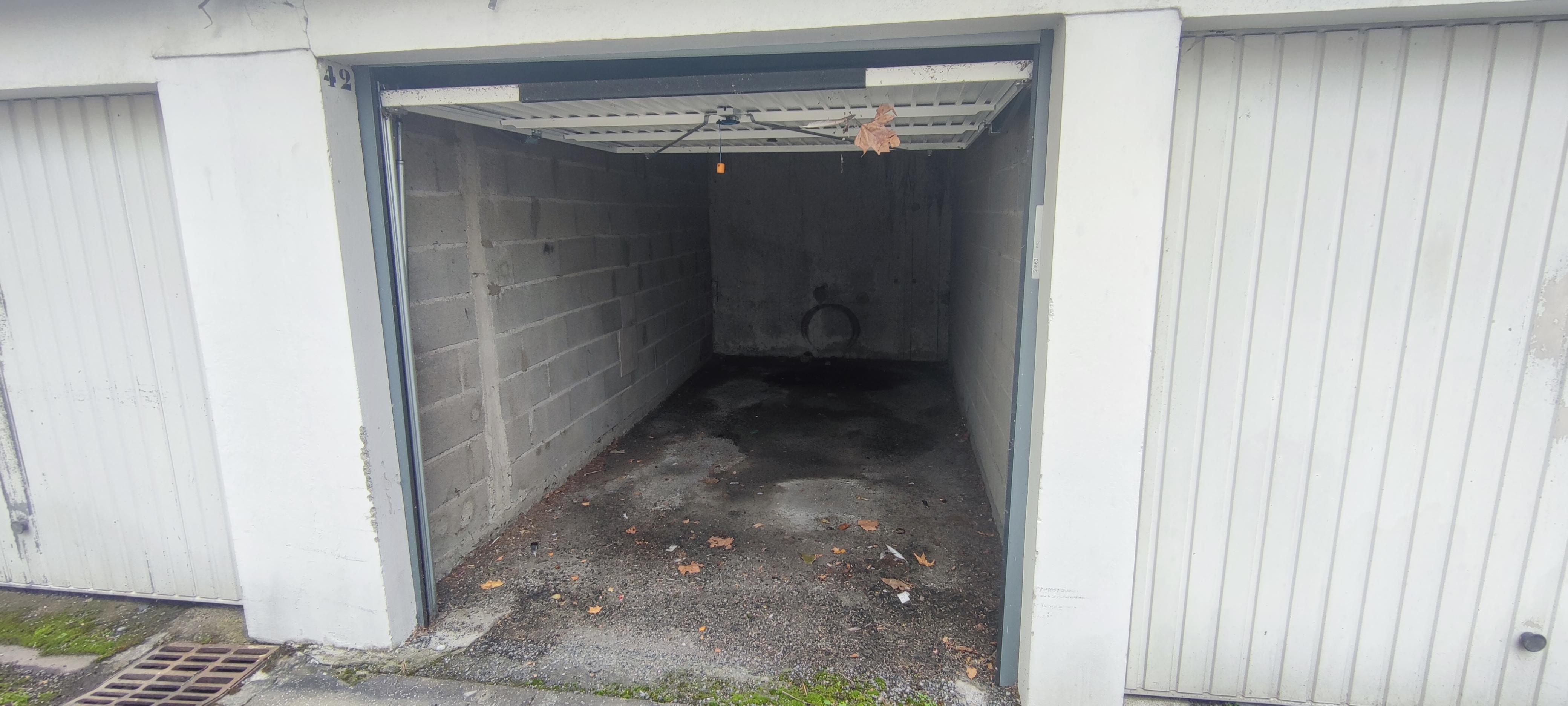 Garage/ box de 14 m² à louer