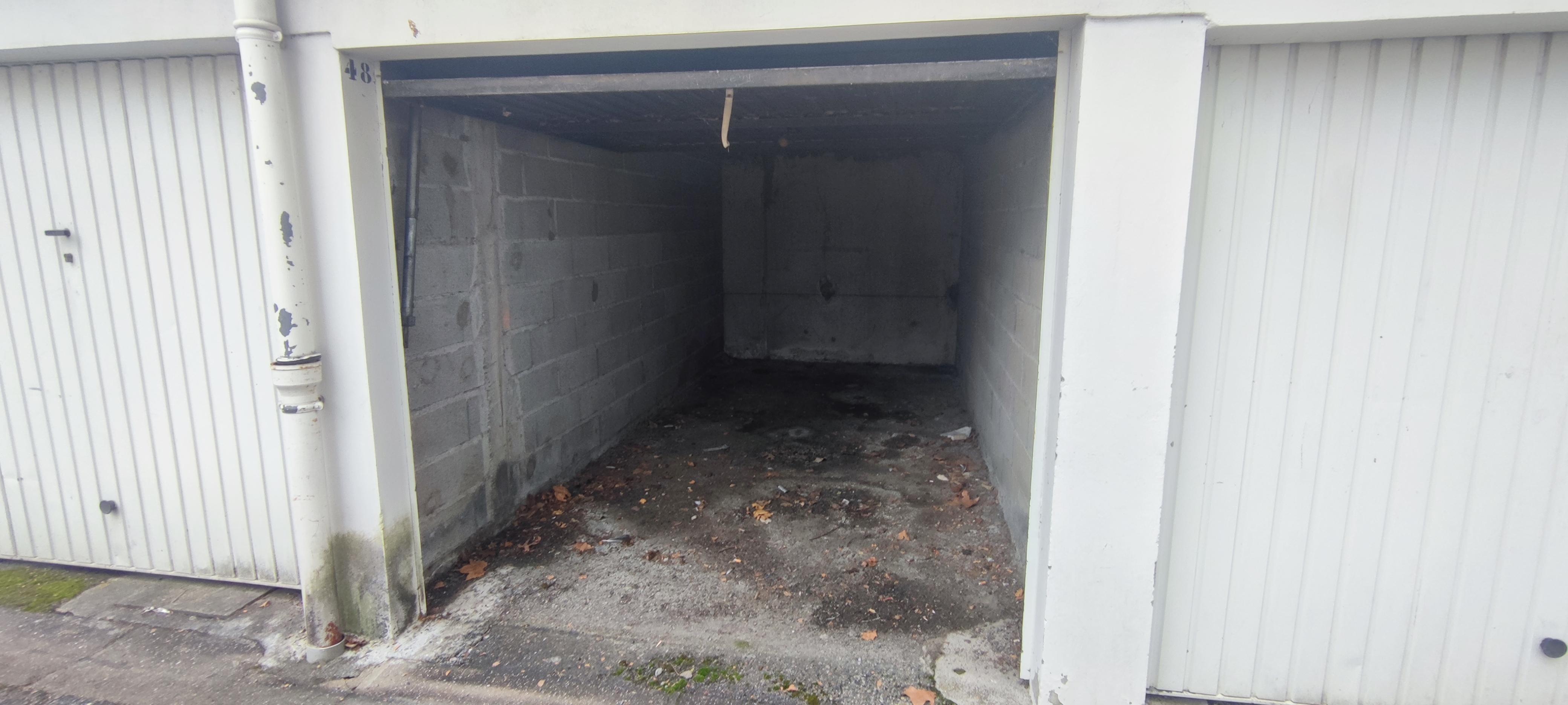 Garage/ box de 11 m² à louer