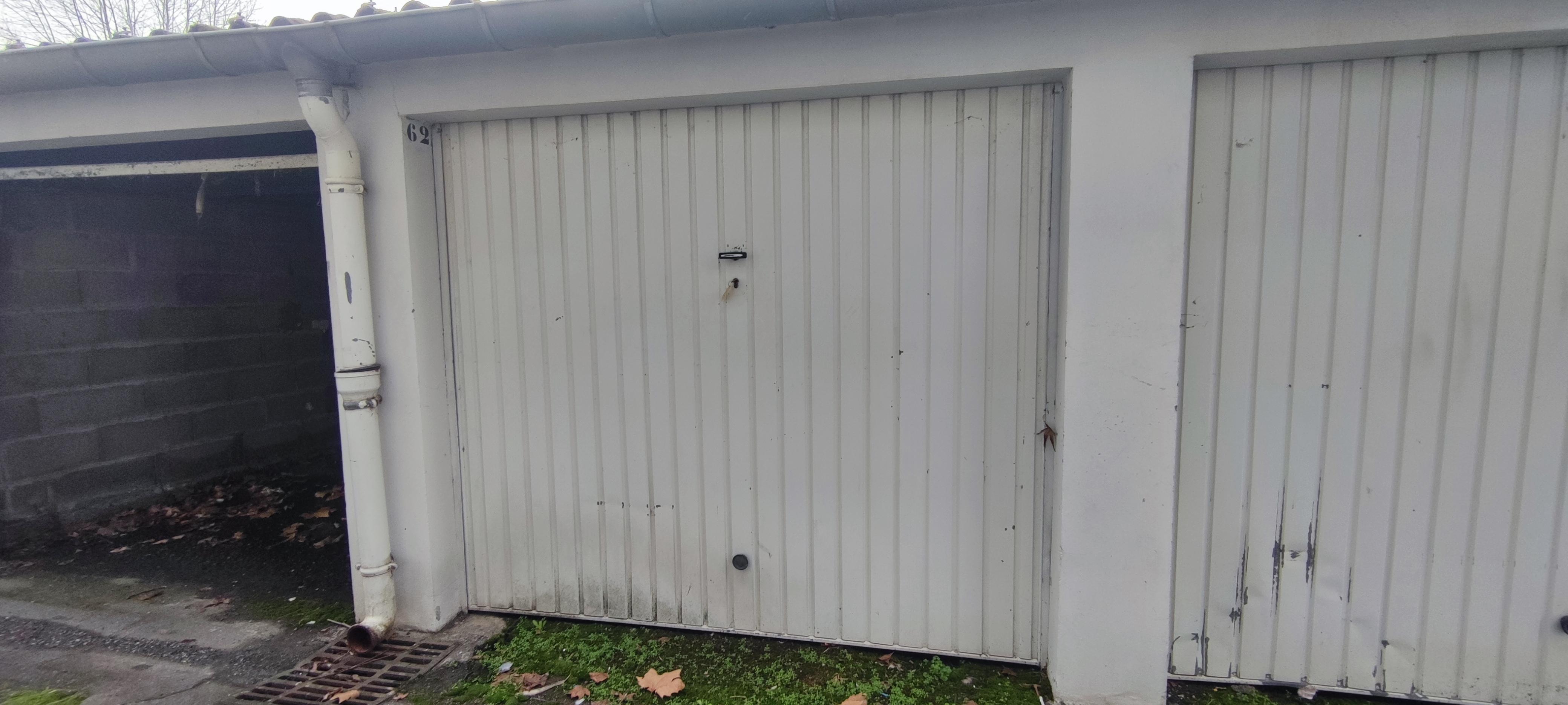 Garage/ box de 11 m² à louer