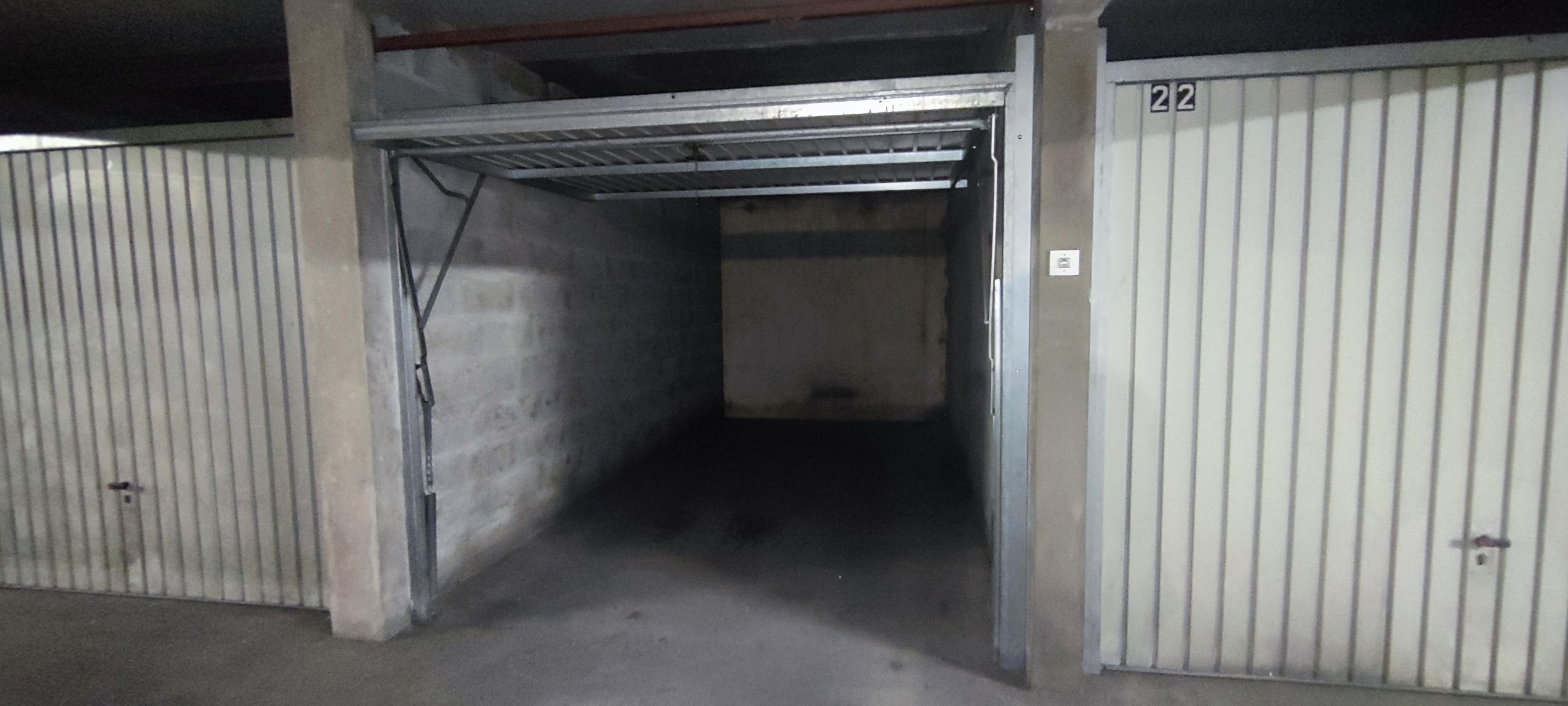 Garage de 12 m² à louer