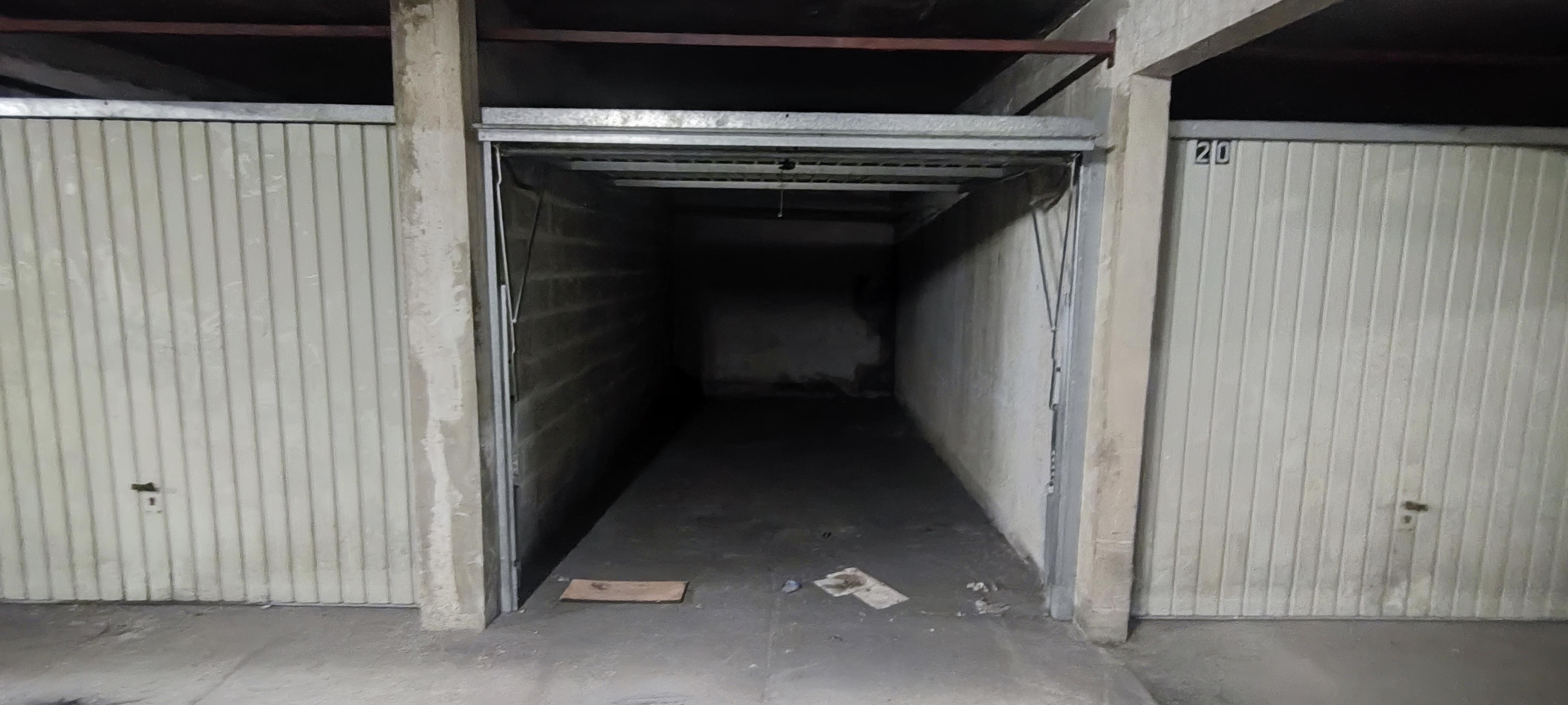 Garage de 12 m² à louer