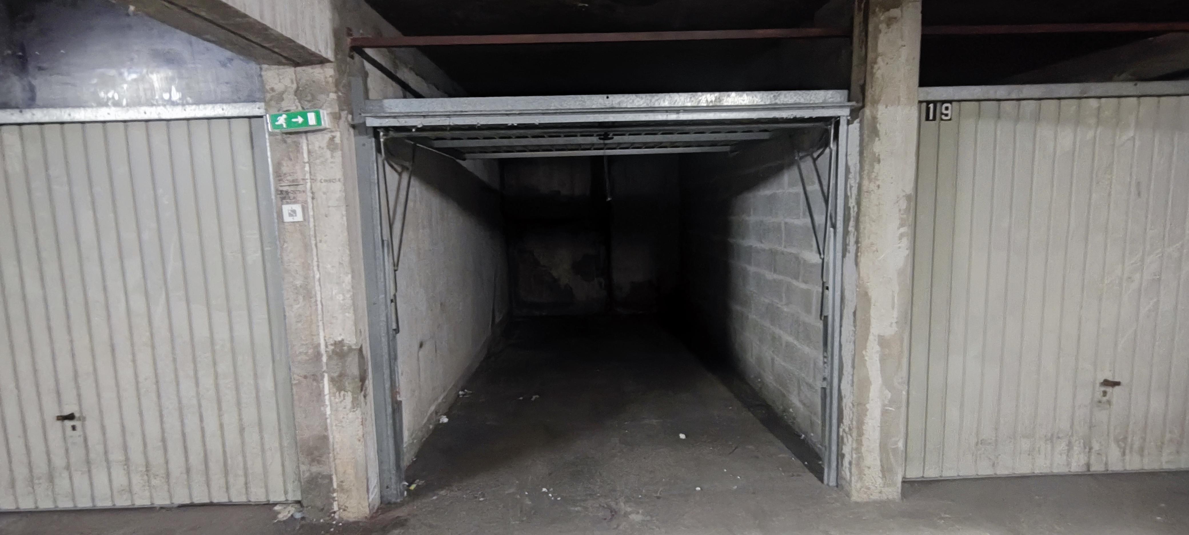 Garage de 12 m² à louer