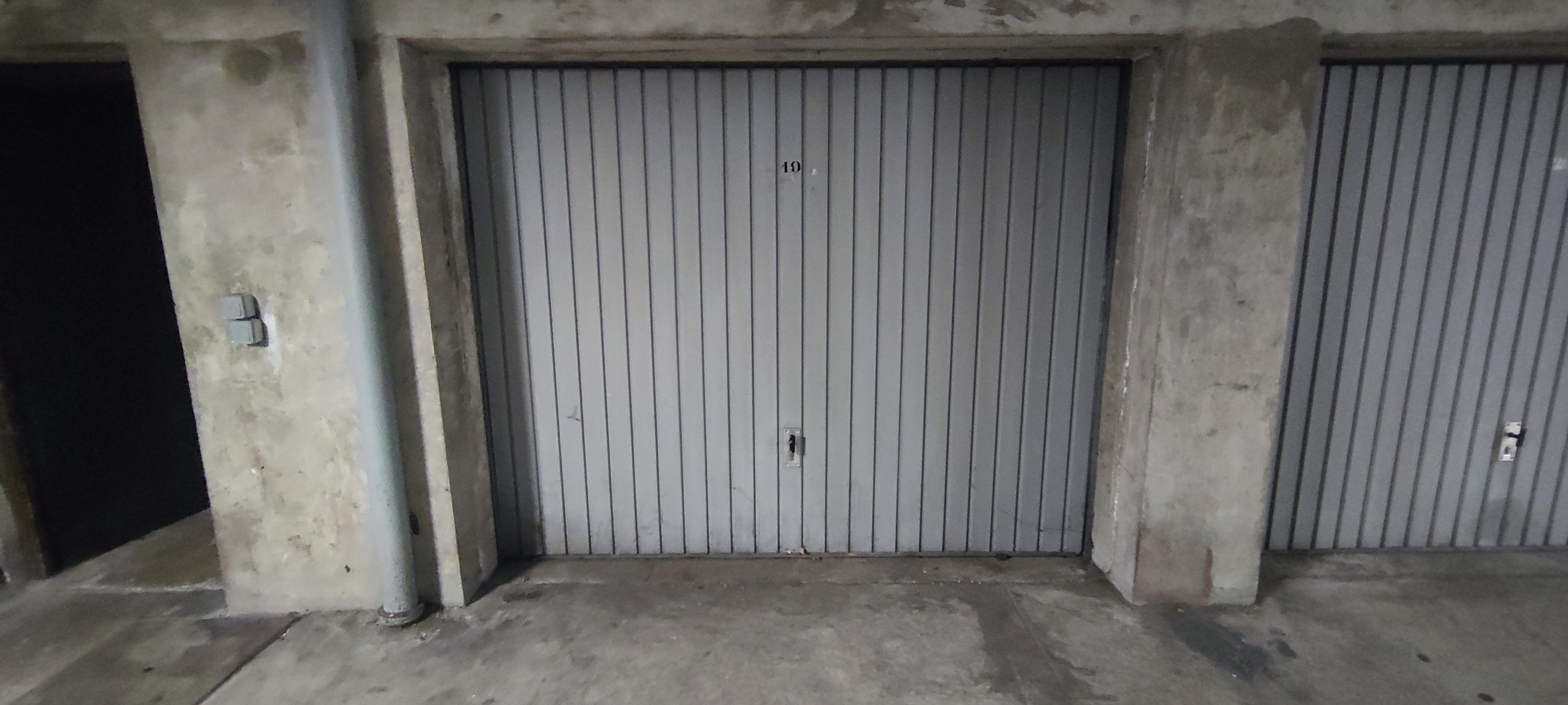 Garage de 13 m² à louer