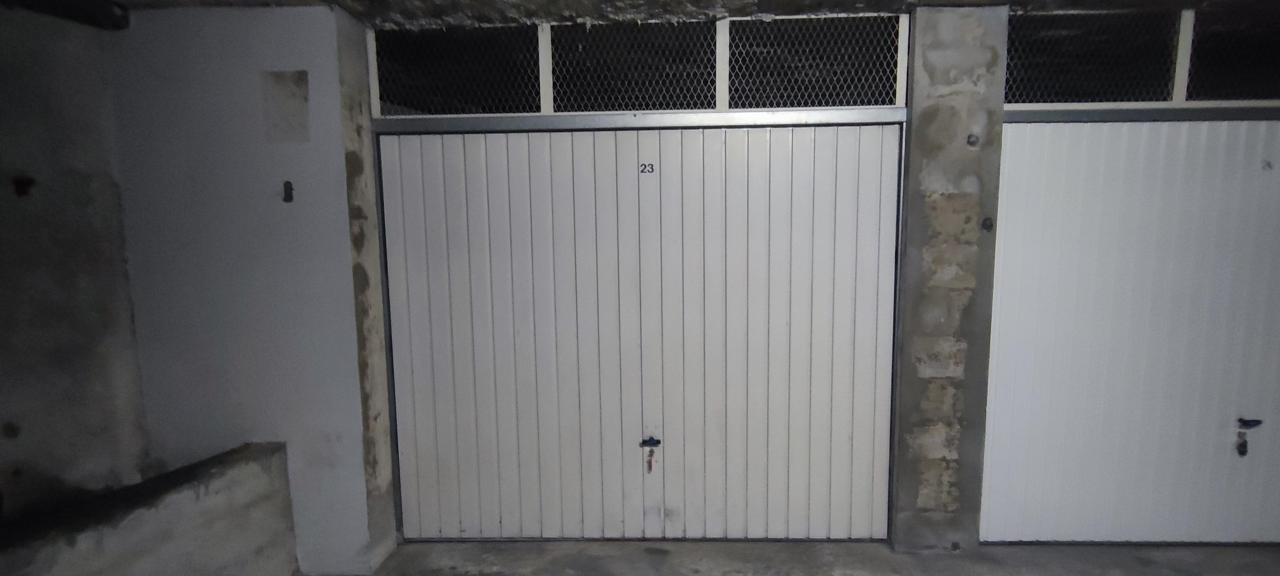 Garage de 13 m² à louer