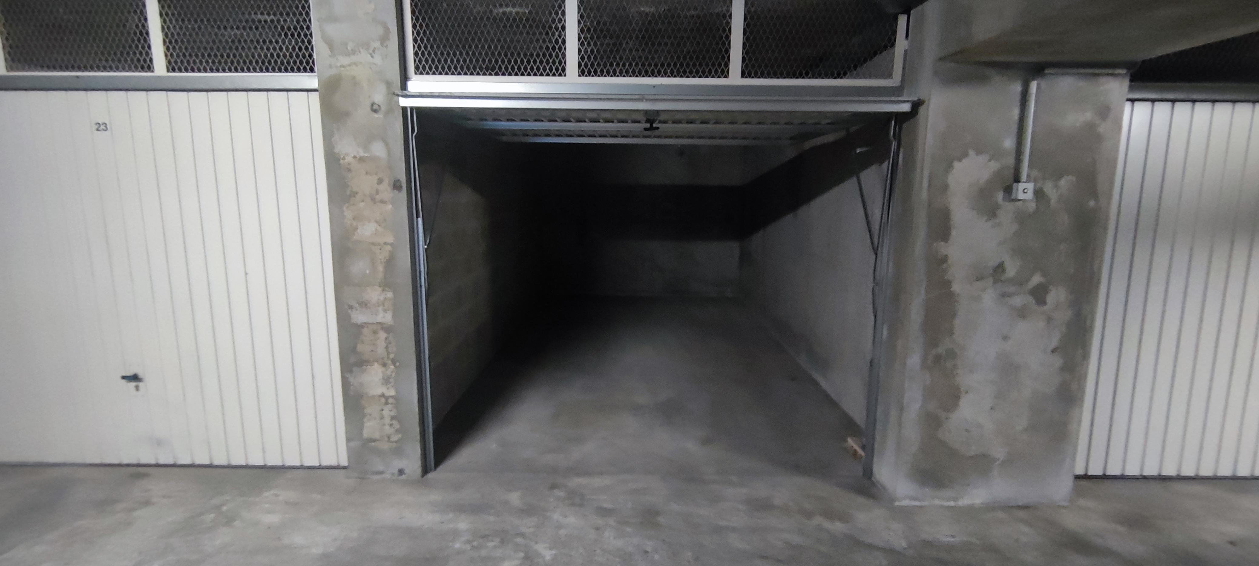 Garage de 13 m² à louer