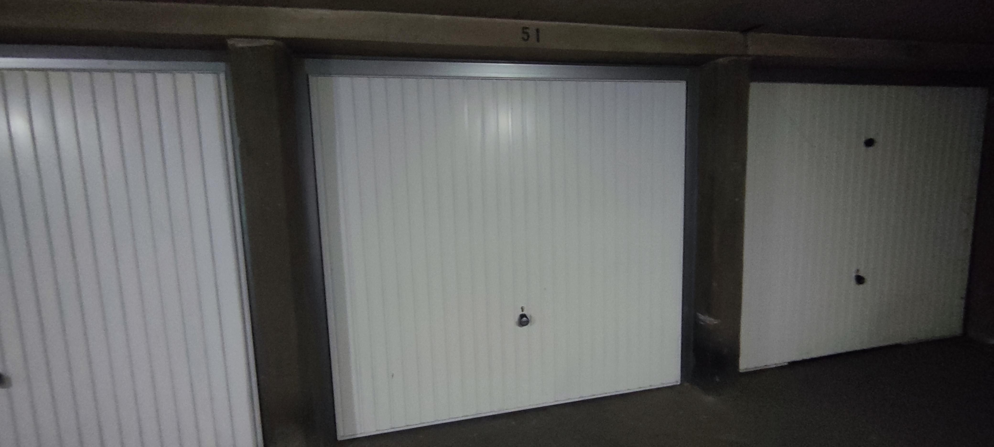 Garage de 13 m² à louer