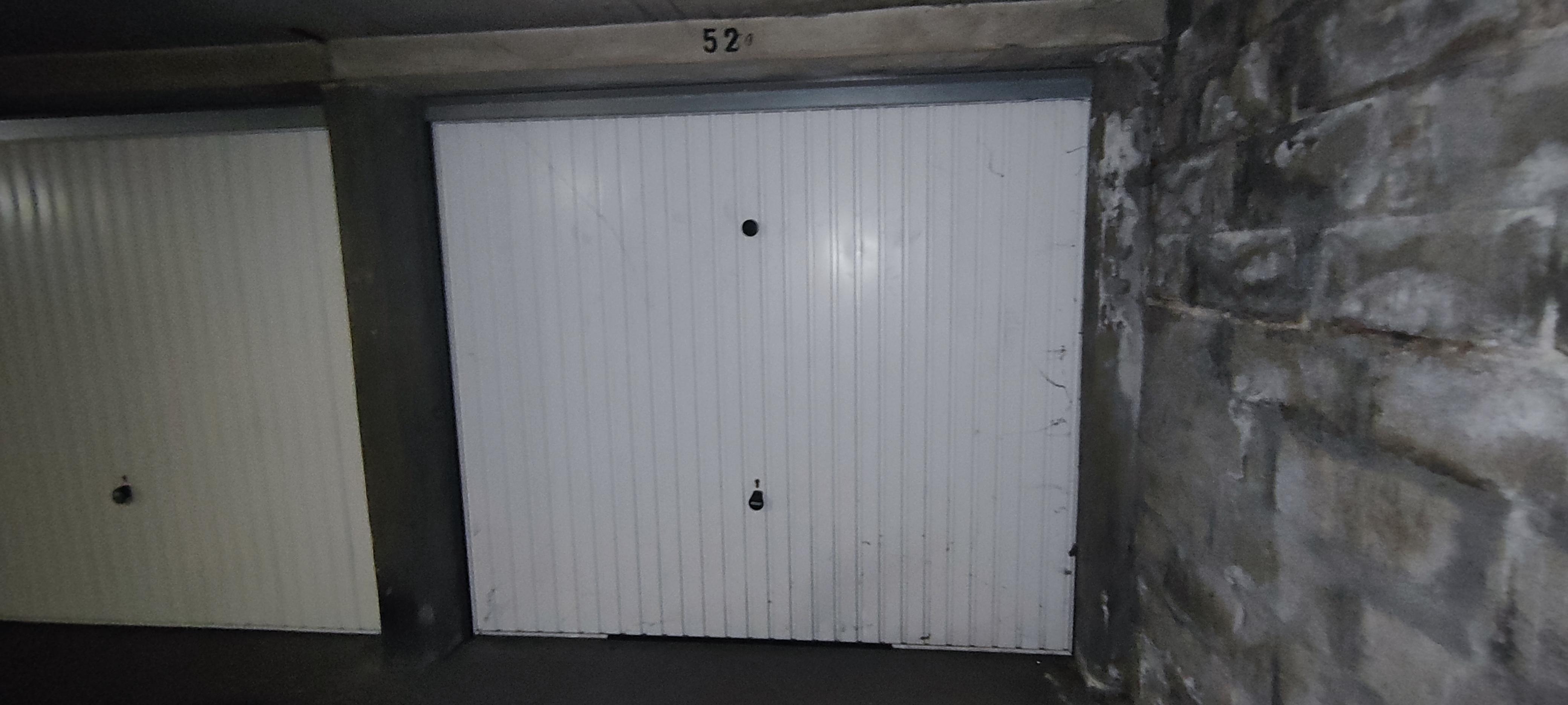 Garage de 13 m² à louer