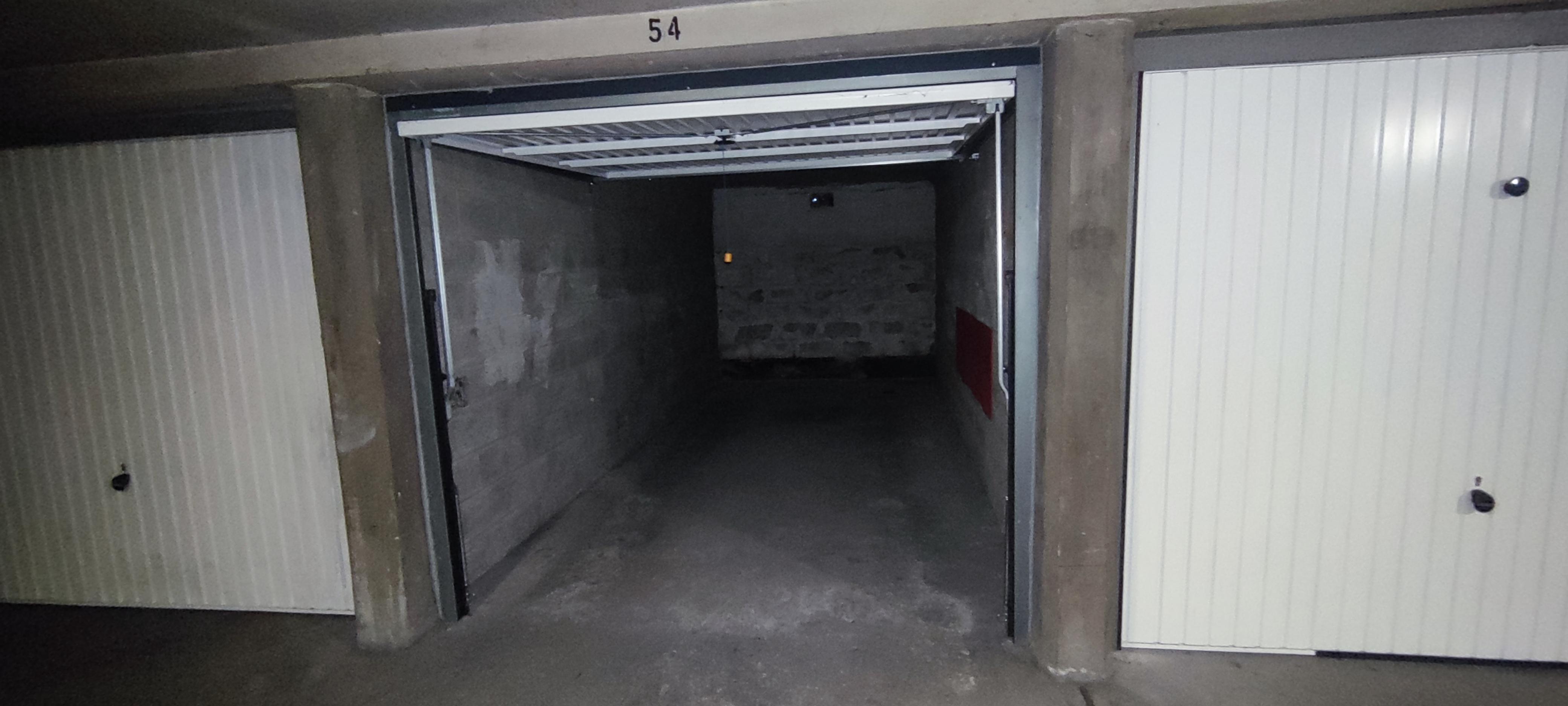 Garage de 13 m² à louer