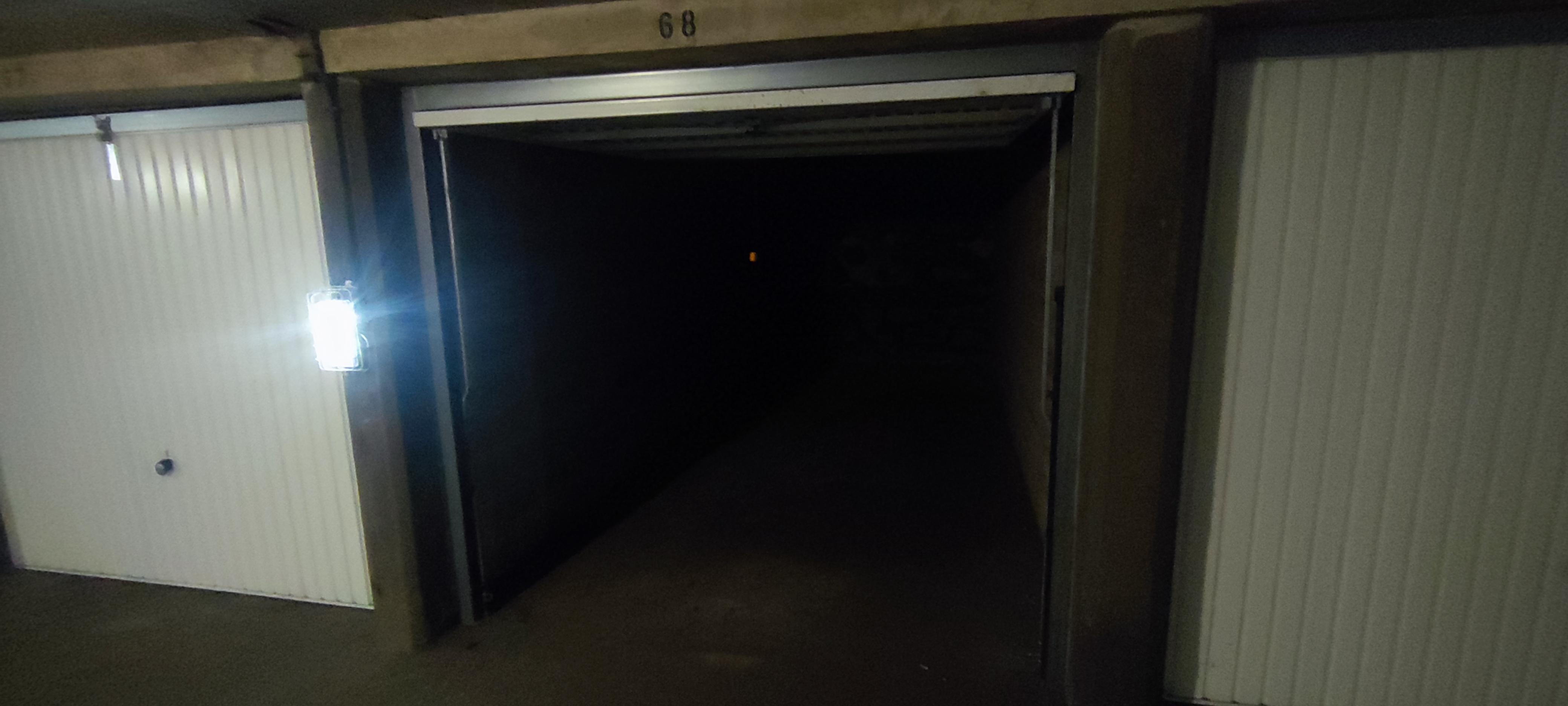 Garage de 13 m² à louer