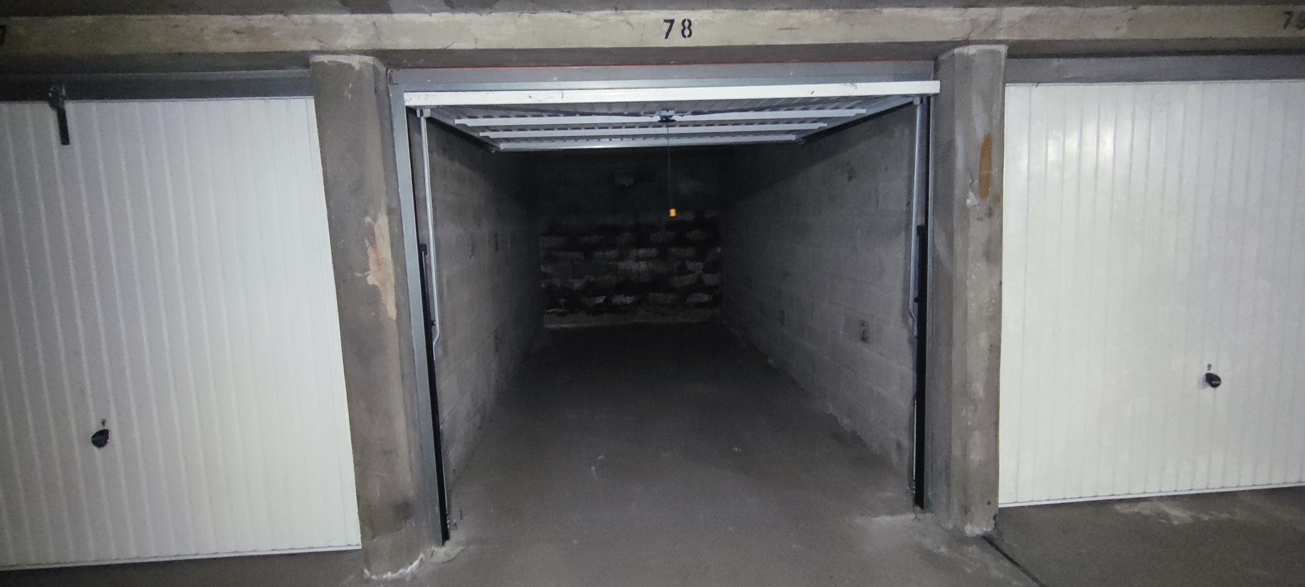 Garage de 13 m² à louer
