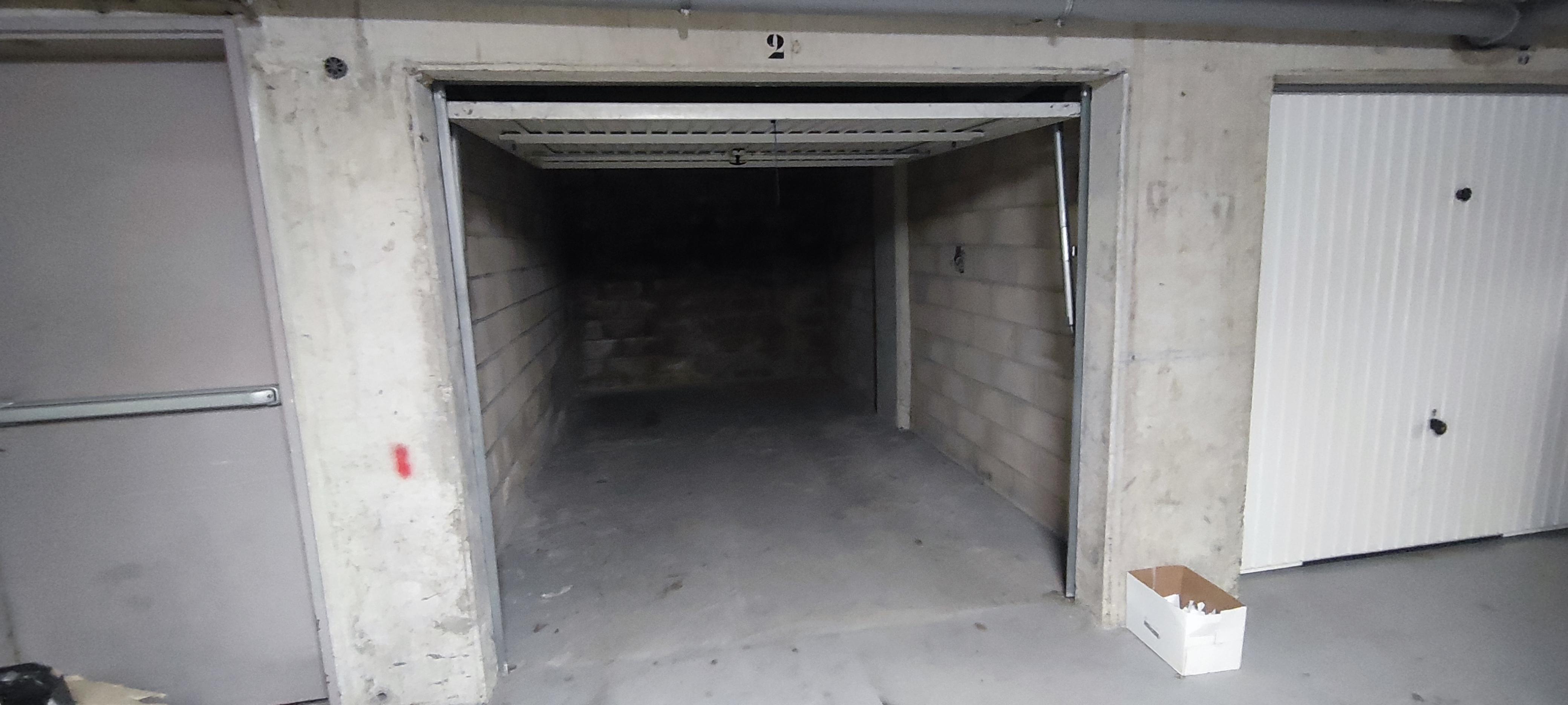 Garage de 13 m² à louer