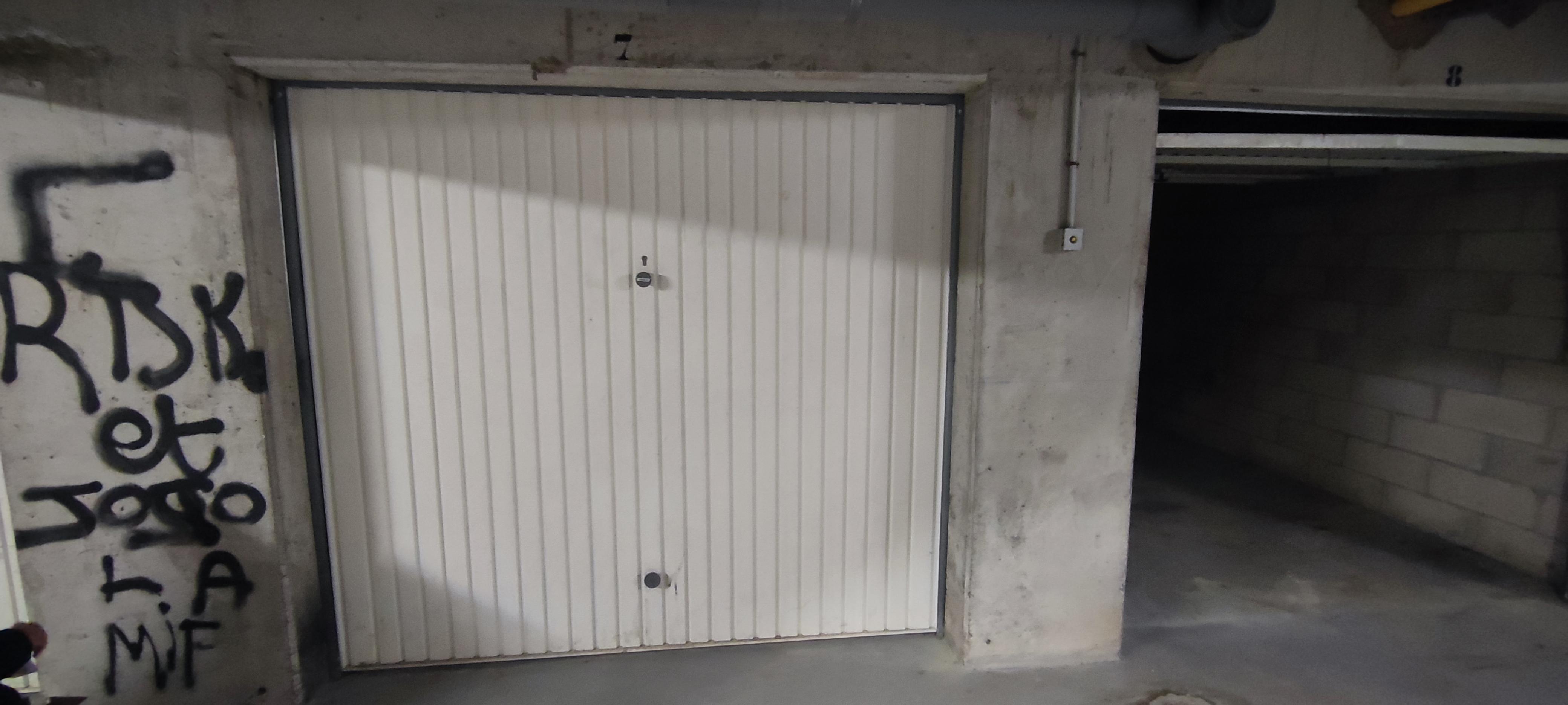 Garage de 13 m² à louer