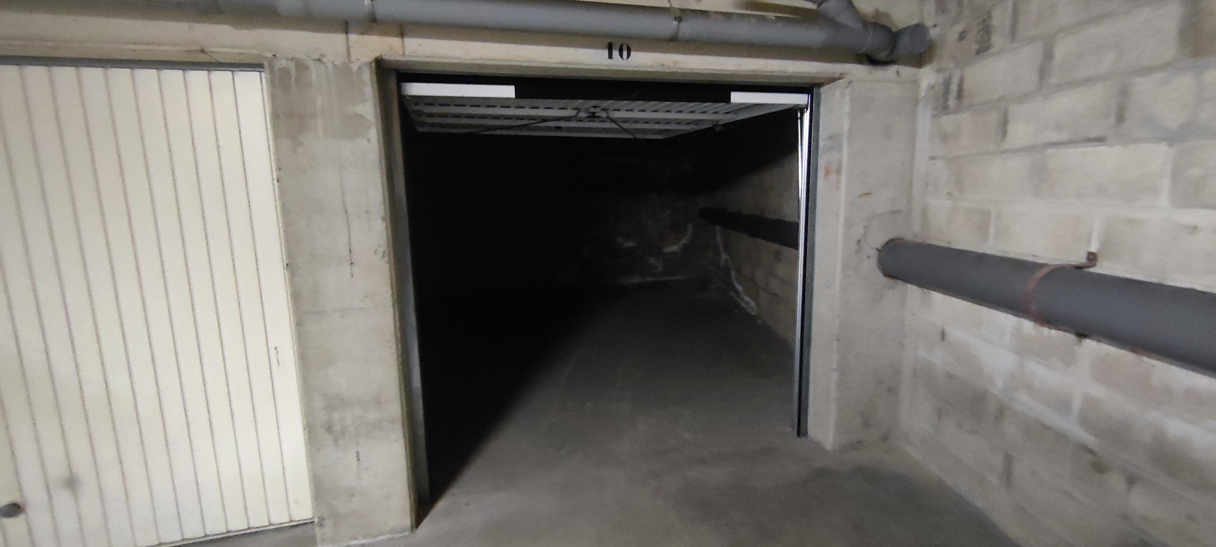Garage de 13 m² à louer