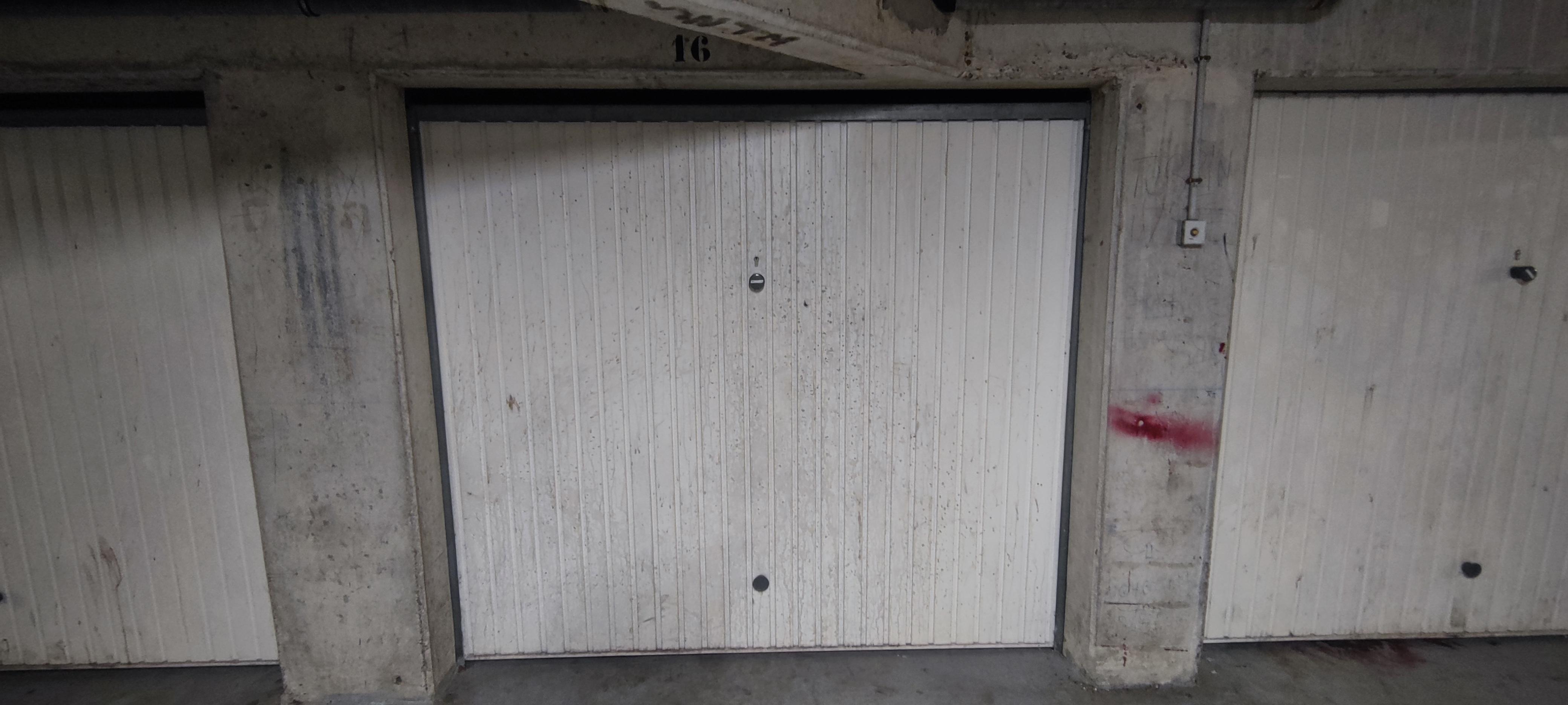 Garage de 12 m² à louer