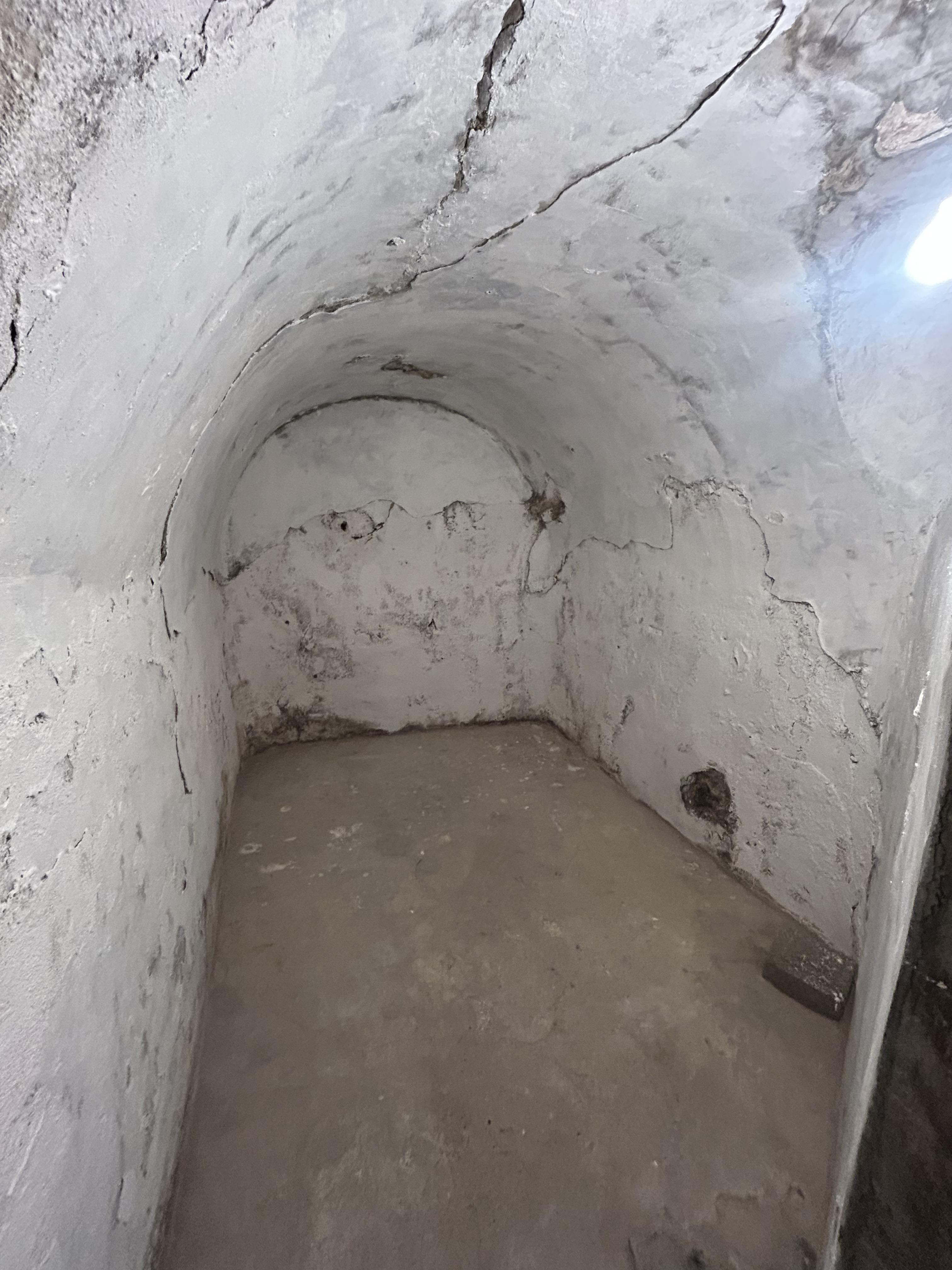 Cave rue Edouard Jacques