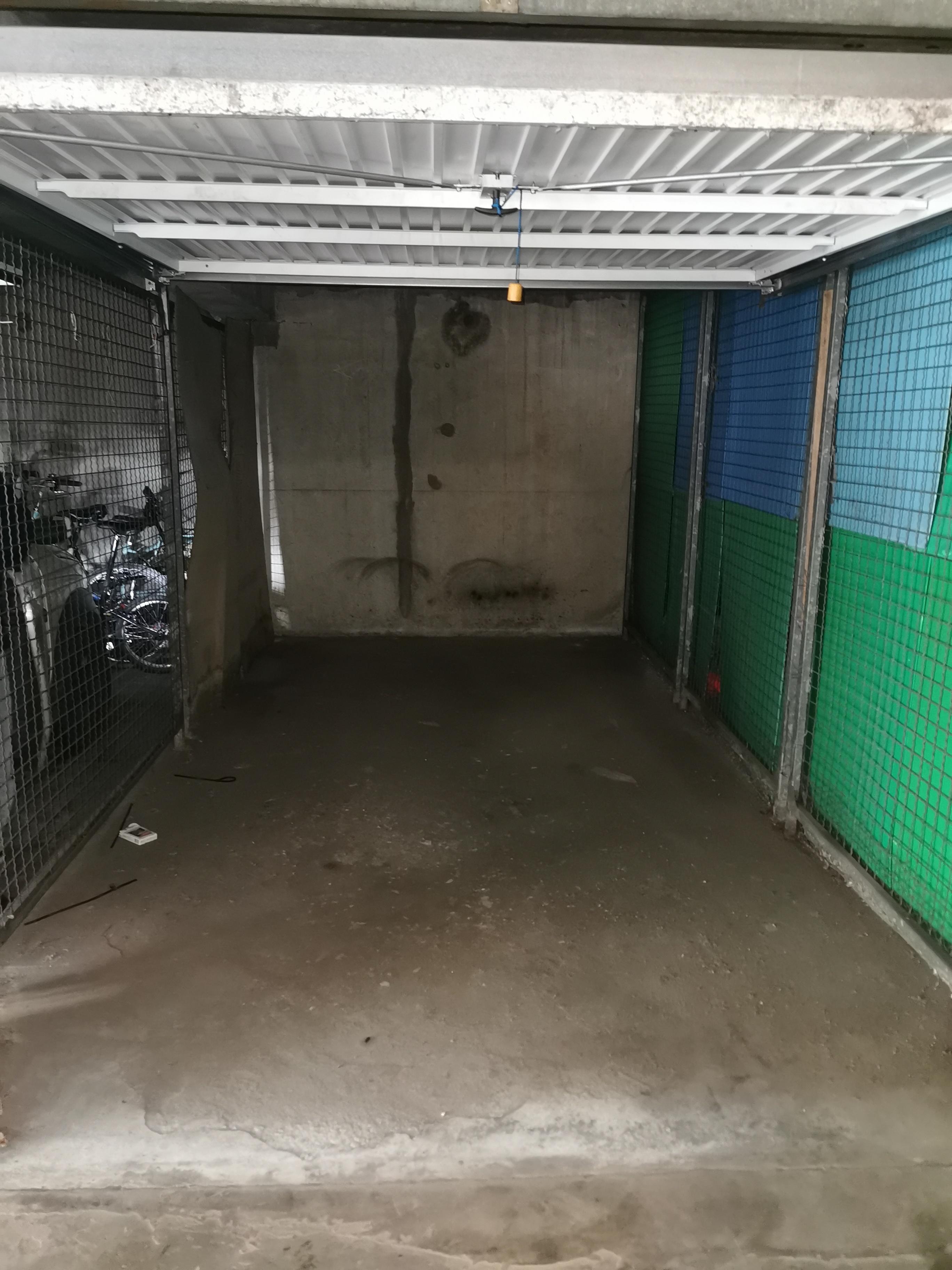 Box / Stationnement 11m² en location à Soissons