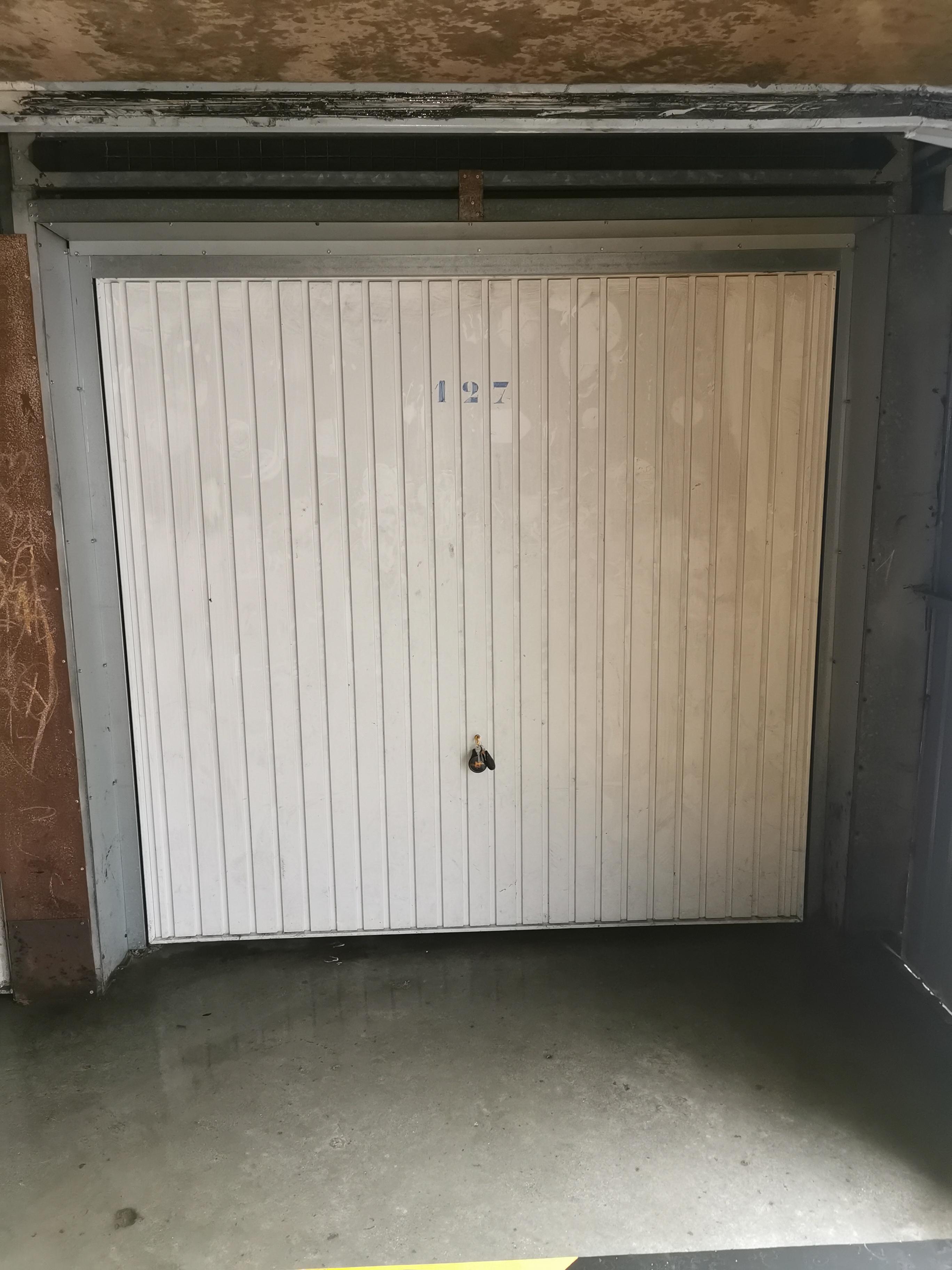 Box / Stationnement 11m² en location à Soissons