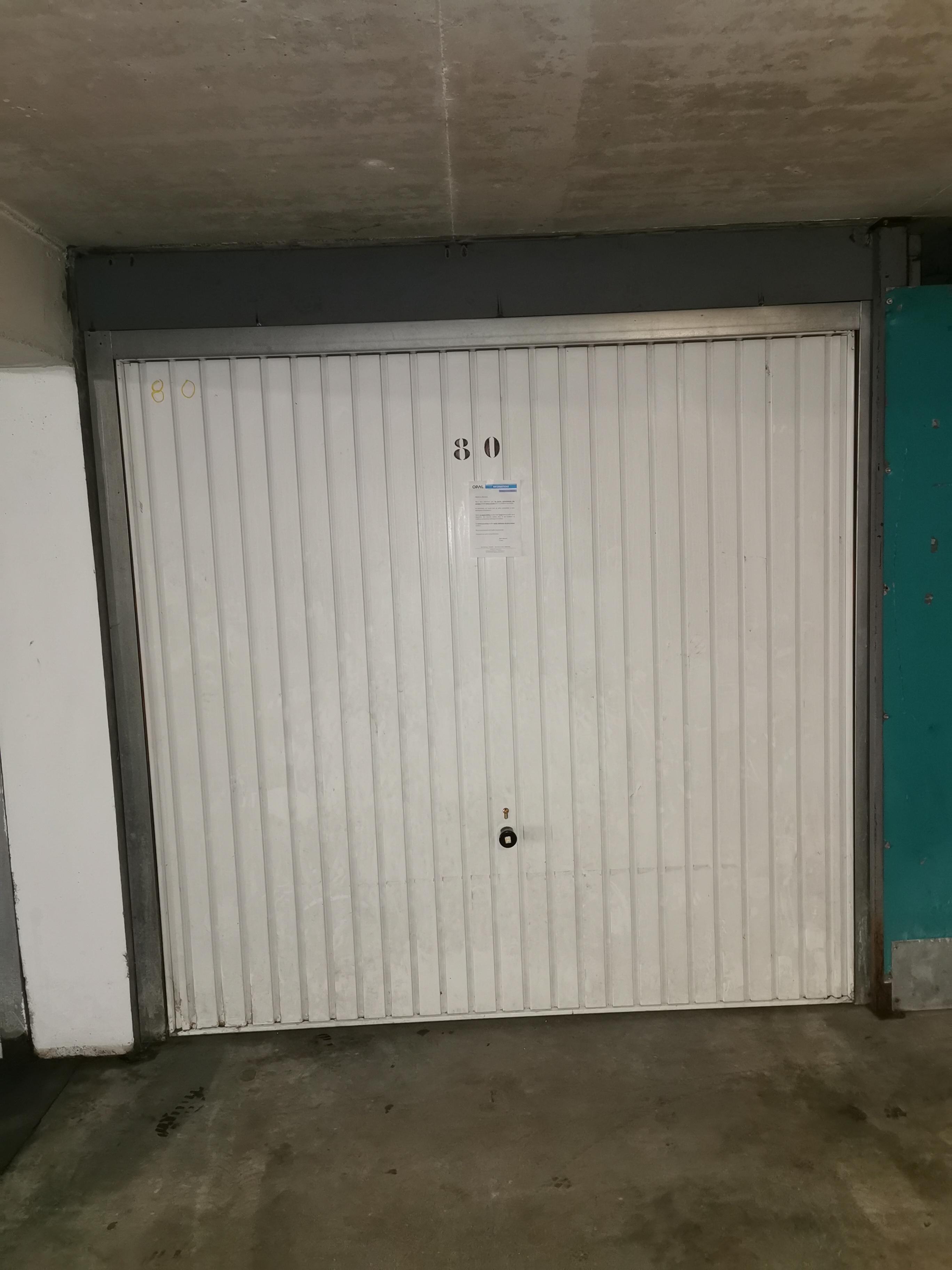 Box / Stationnement 12m² en location à Soissons