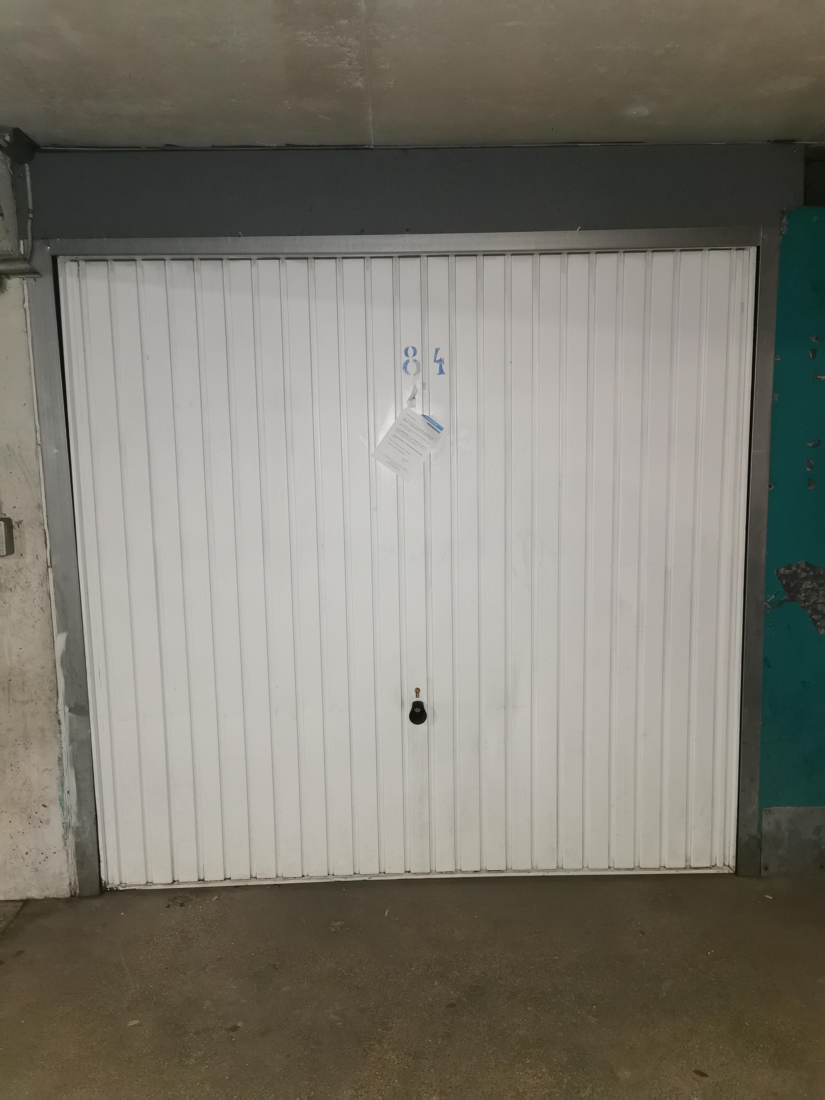 Box / Stationnement 12m² en location à Soissons