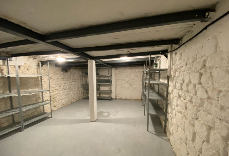 Cave 20m2 à louer