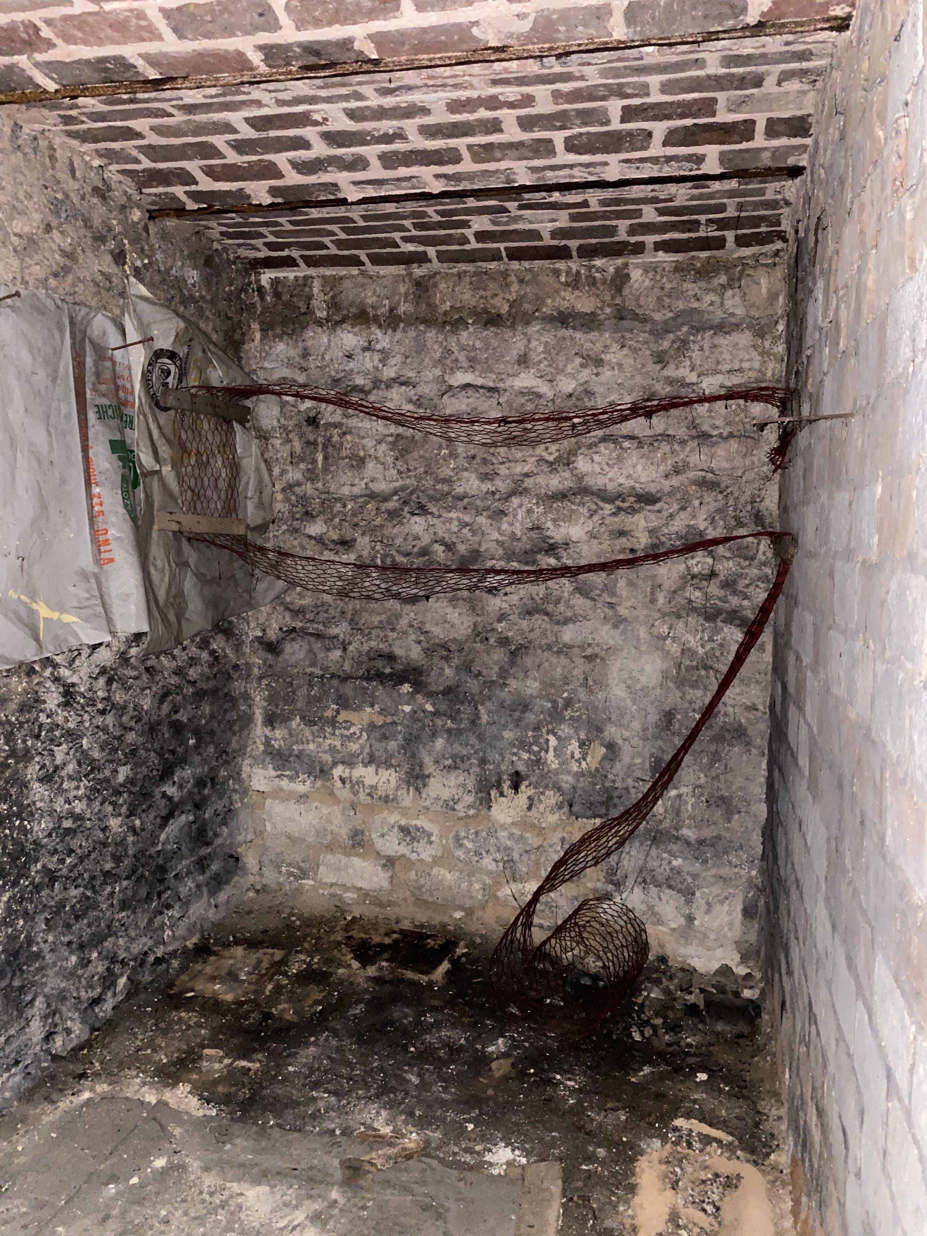 Cave privée en terre sécurisée - 8m2 -