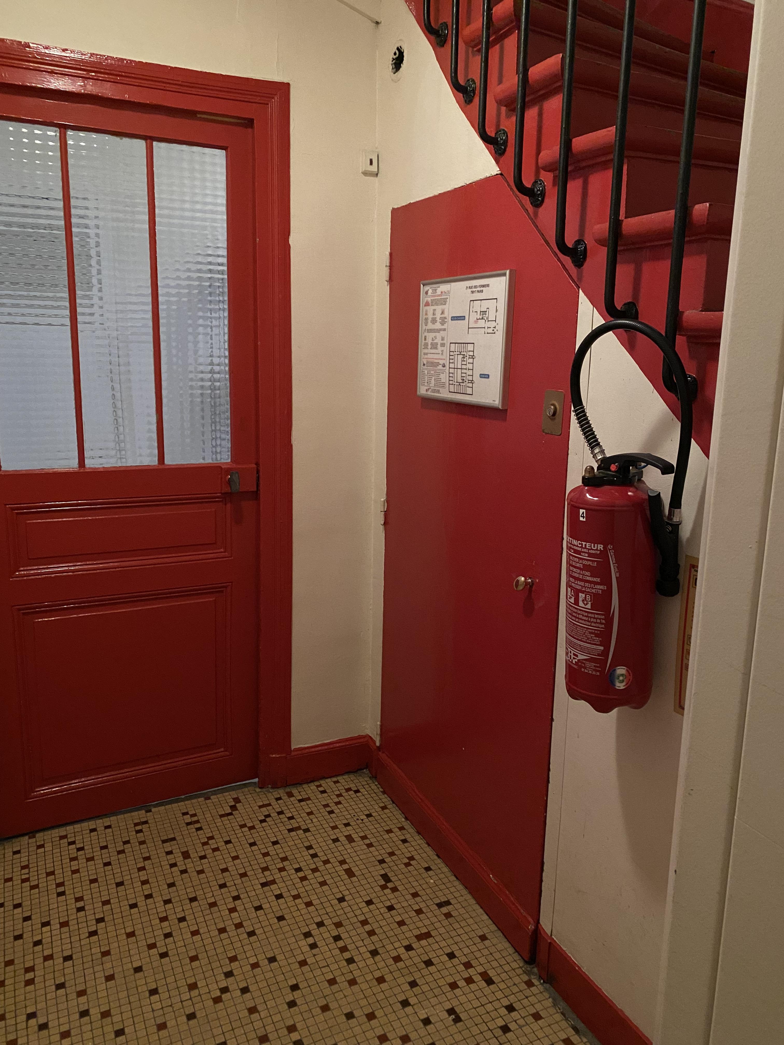 Cave privée en terre sécurisée - 8m2 -
