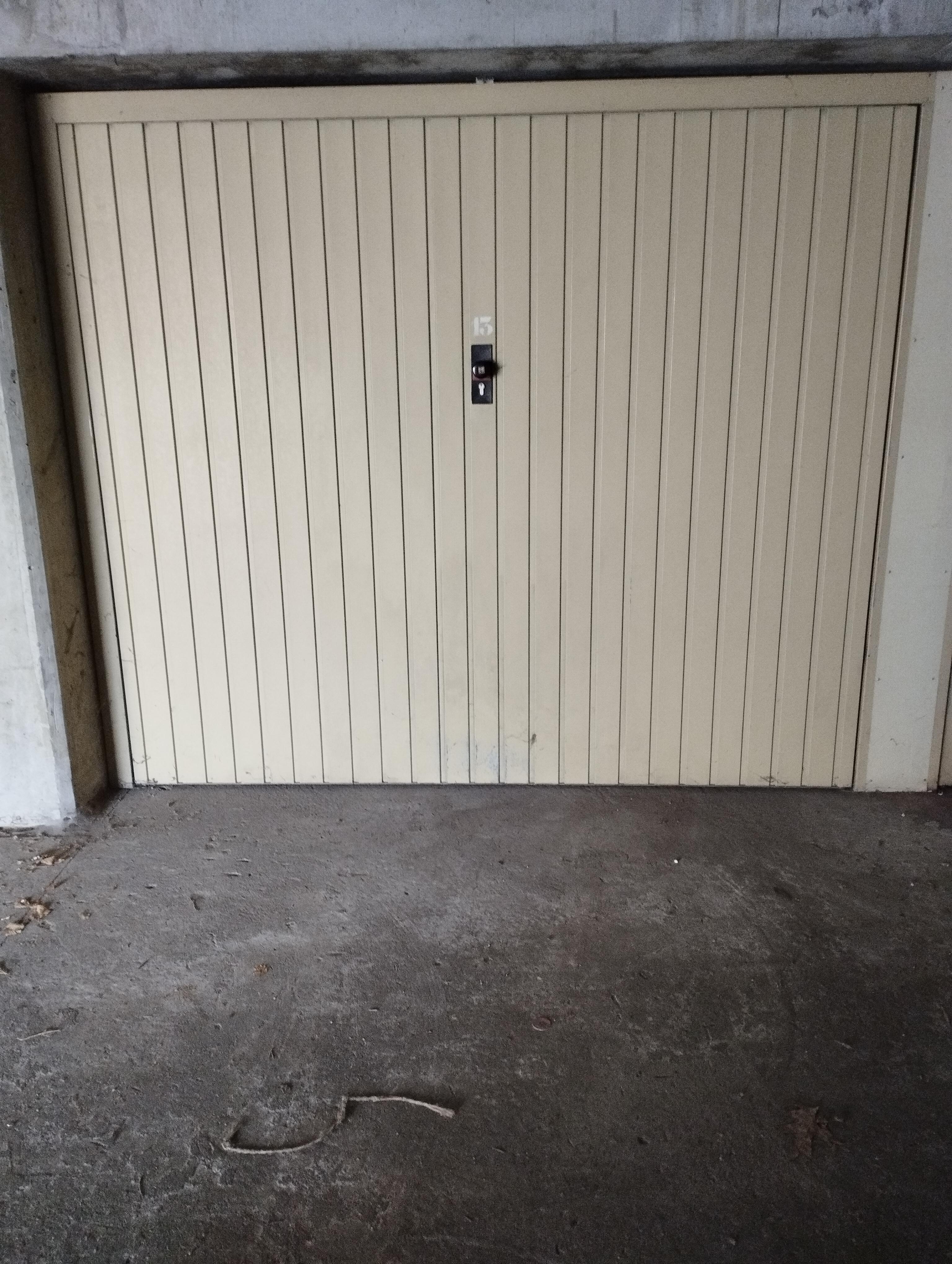 Garage privé pour stationnement de 15m² envrion