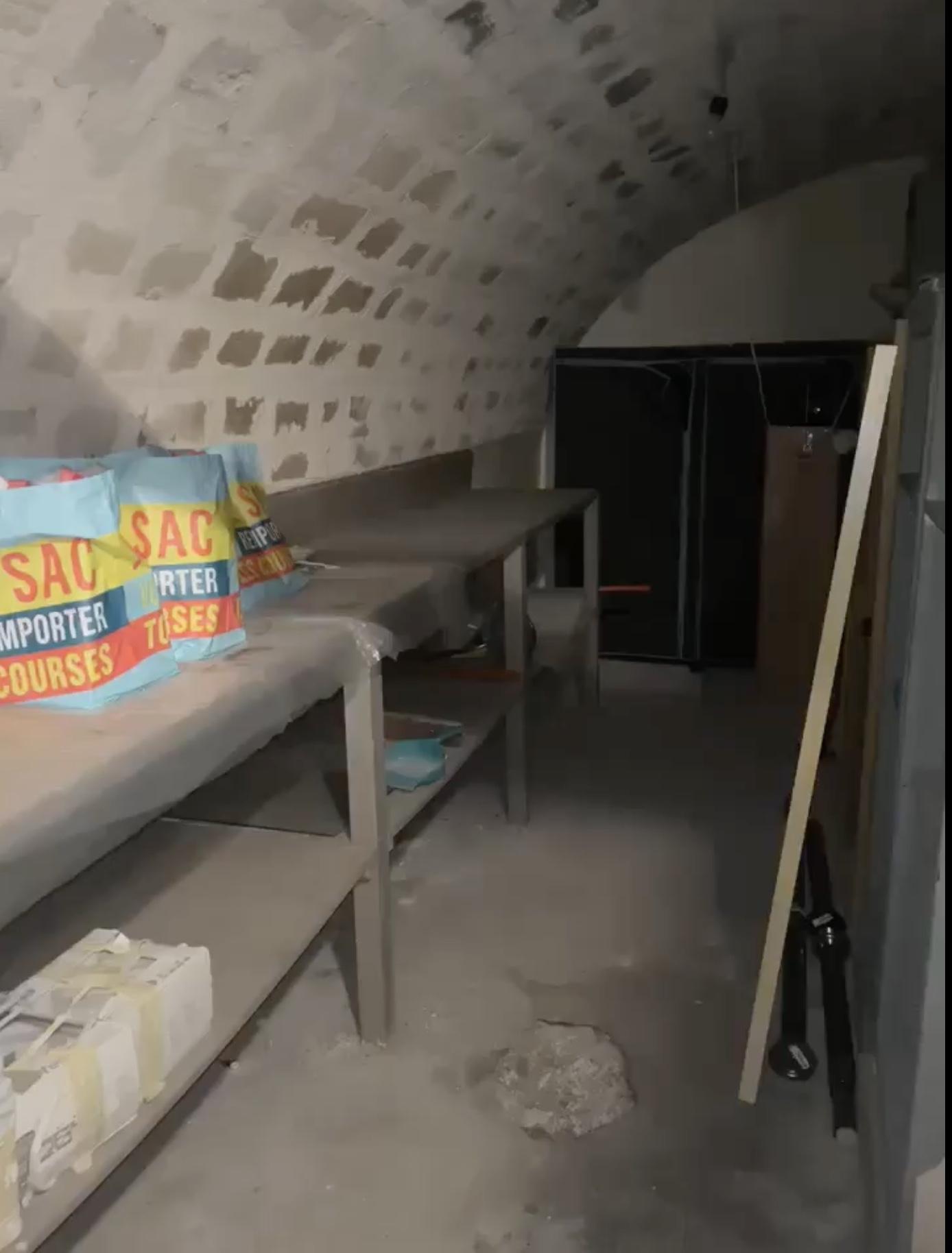 Cave en location (stockage) - Paris 17 ème