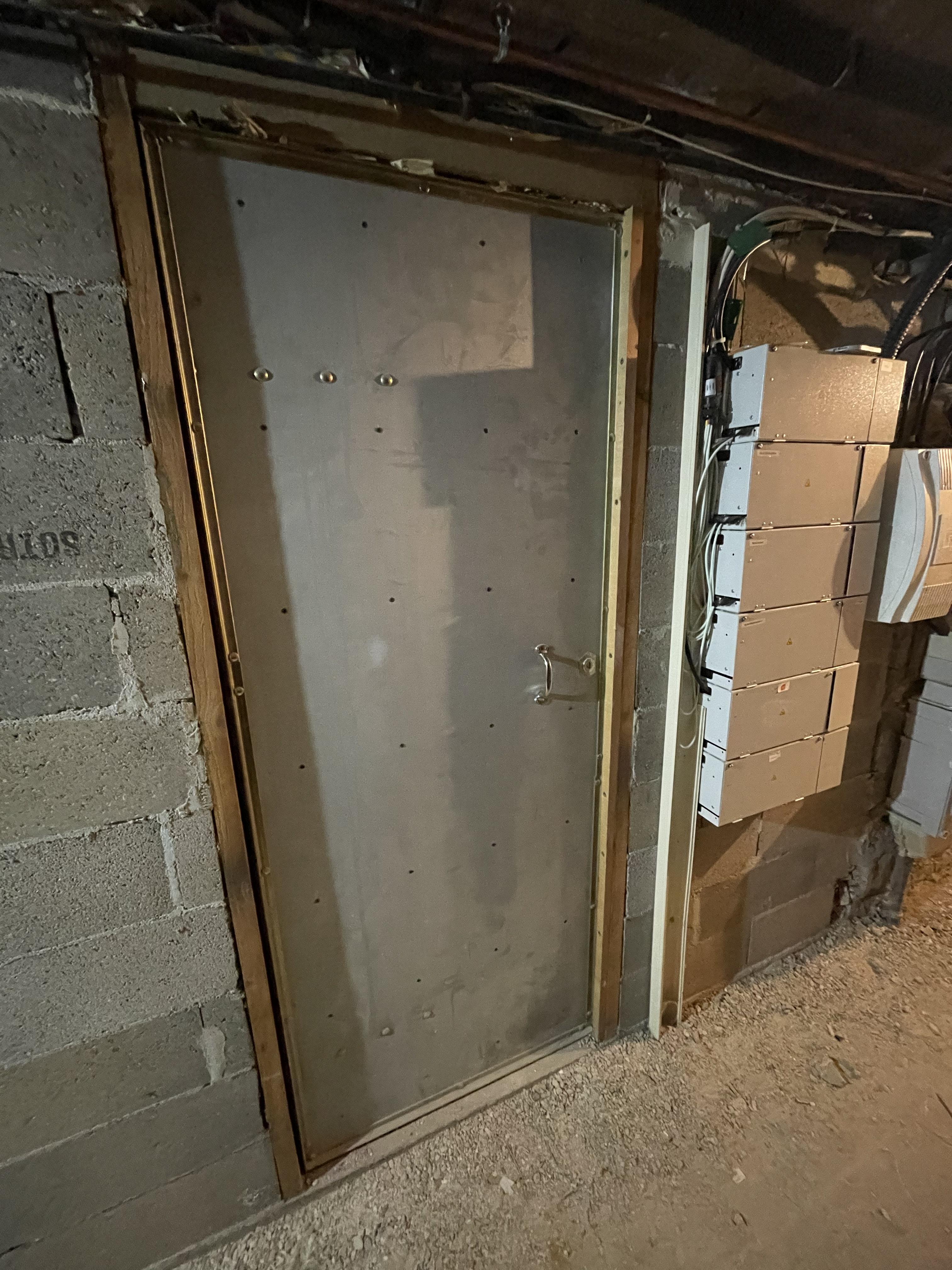 Cave très sécurisée 4,6m2 à montparnasse