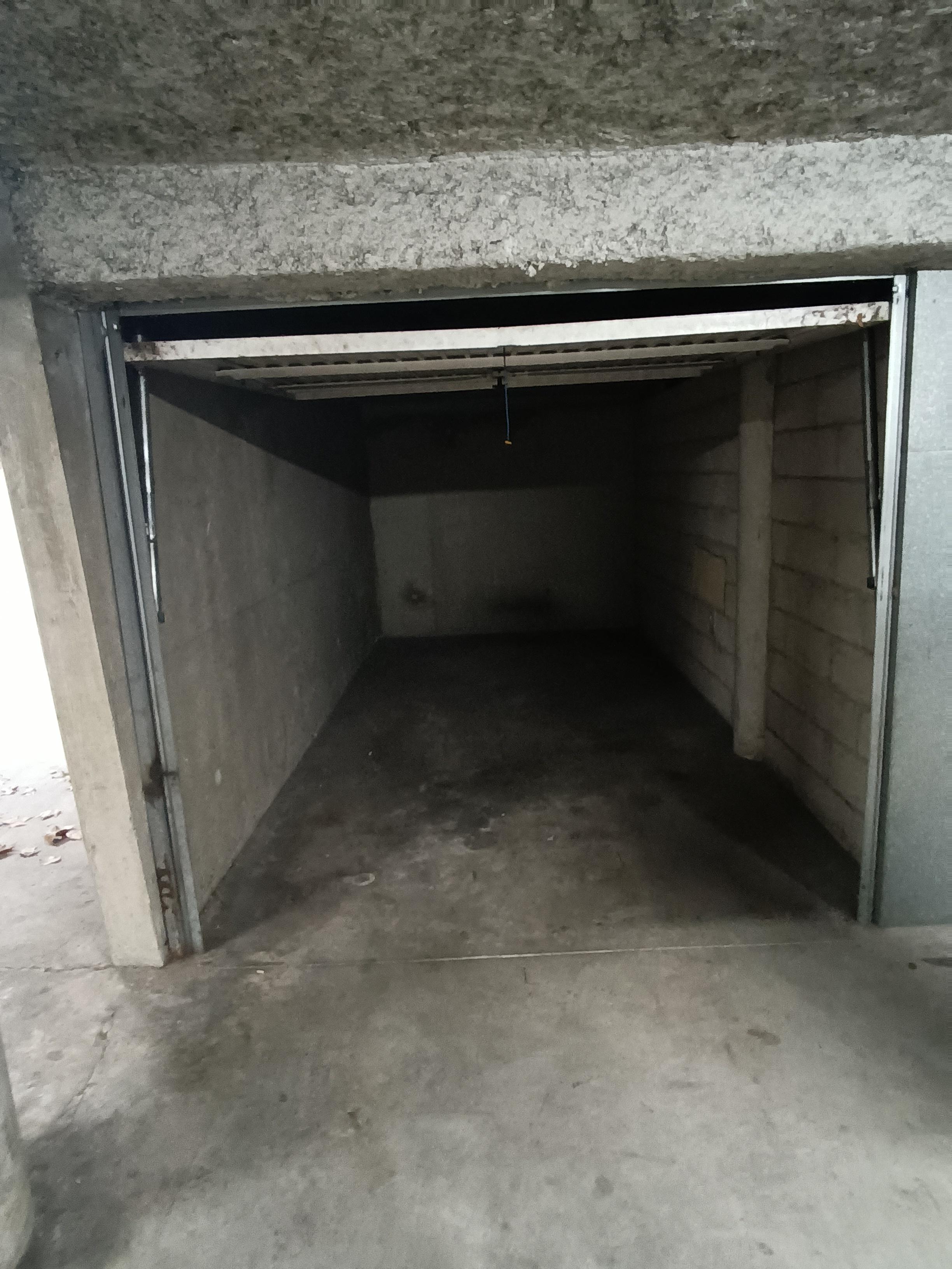 INTRA - Garage/Box stockage à toulouse