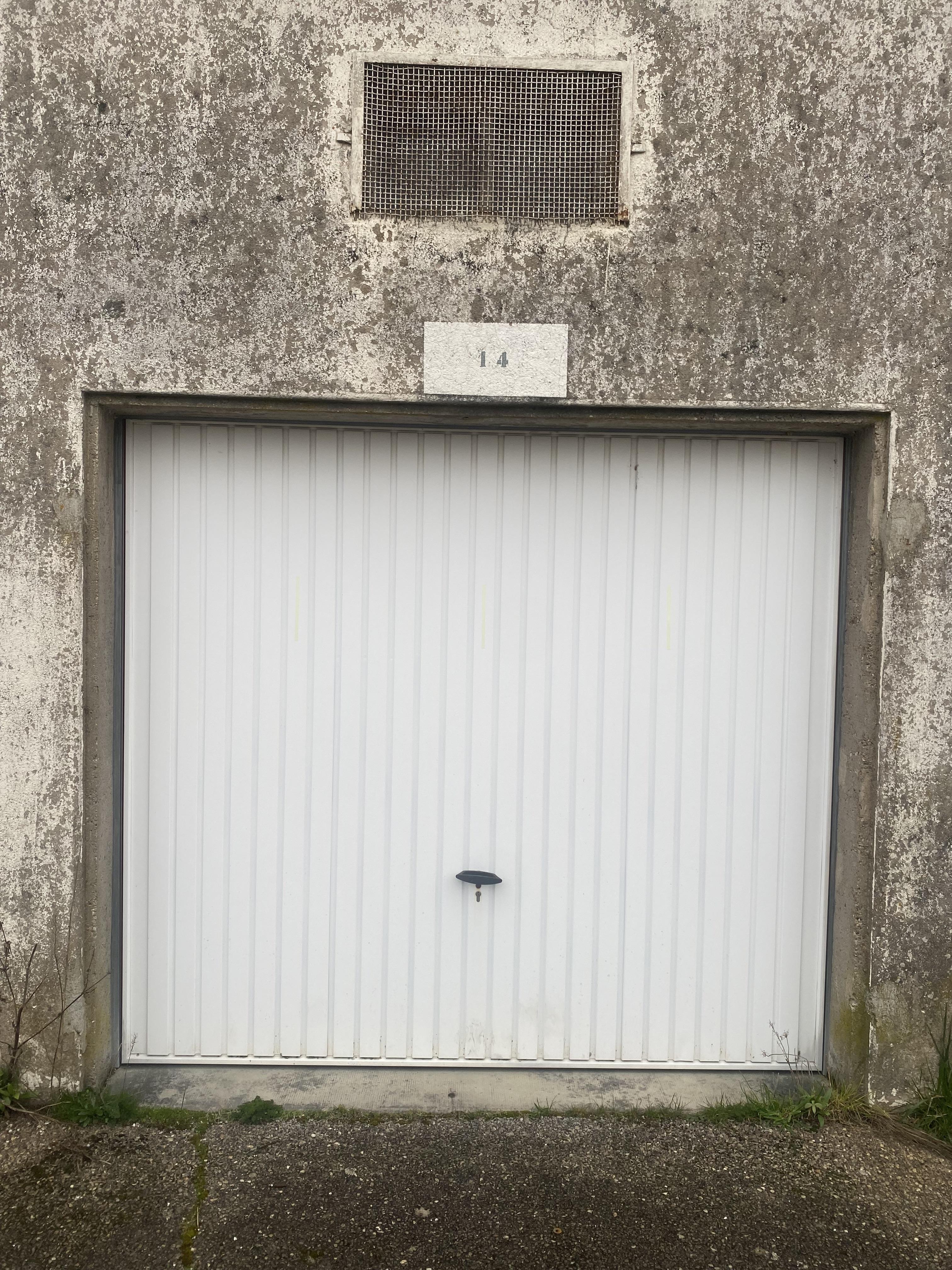 Garage privatif à louer